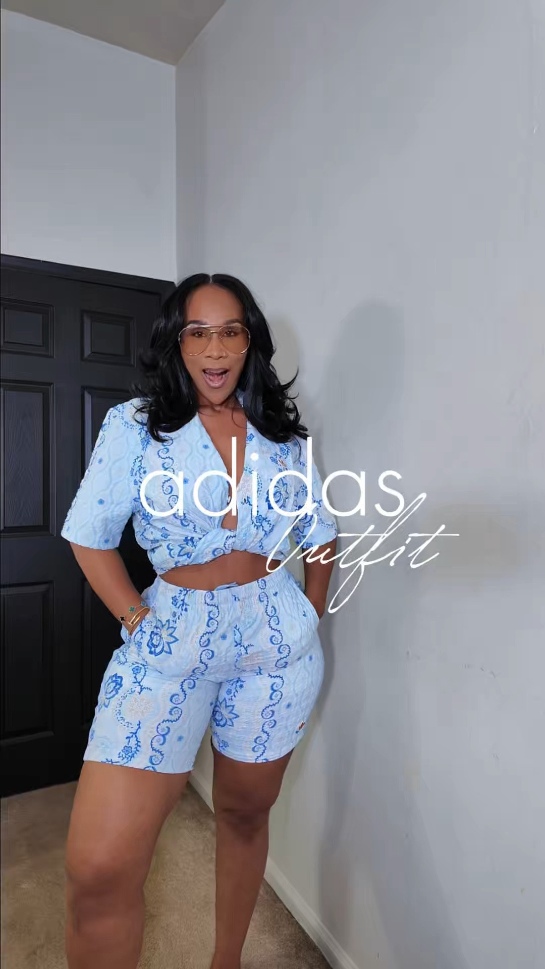 @adidas really don’t miss 😍

I'm 5’7 180lbs 
Top: Small
Bottoms: Medium