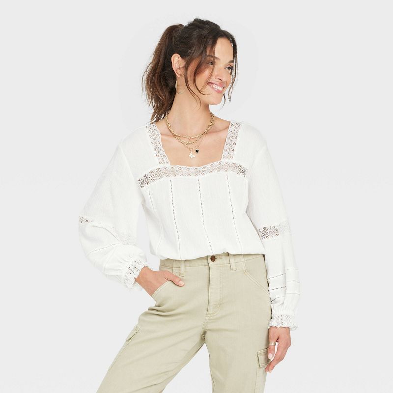 Women&#39;s Balloon Long Sleeve Cropped Blouse - Universal Thread&#8482; White S | Target