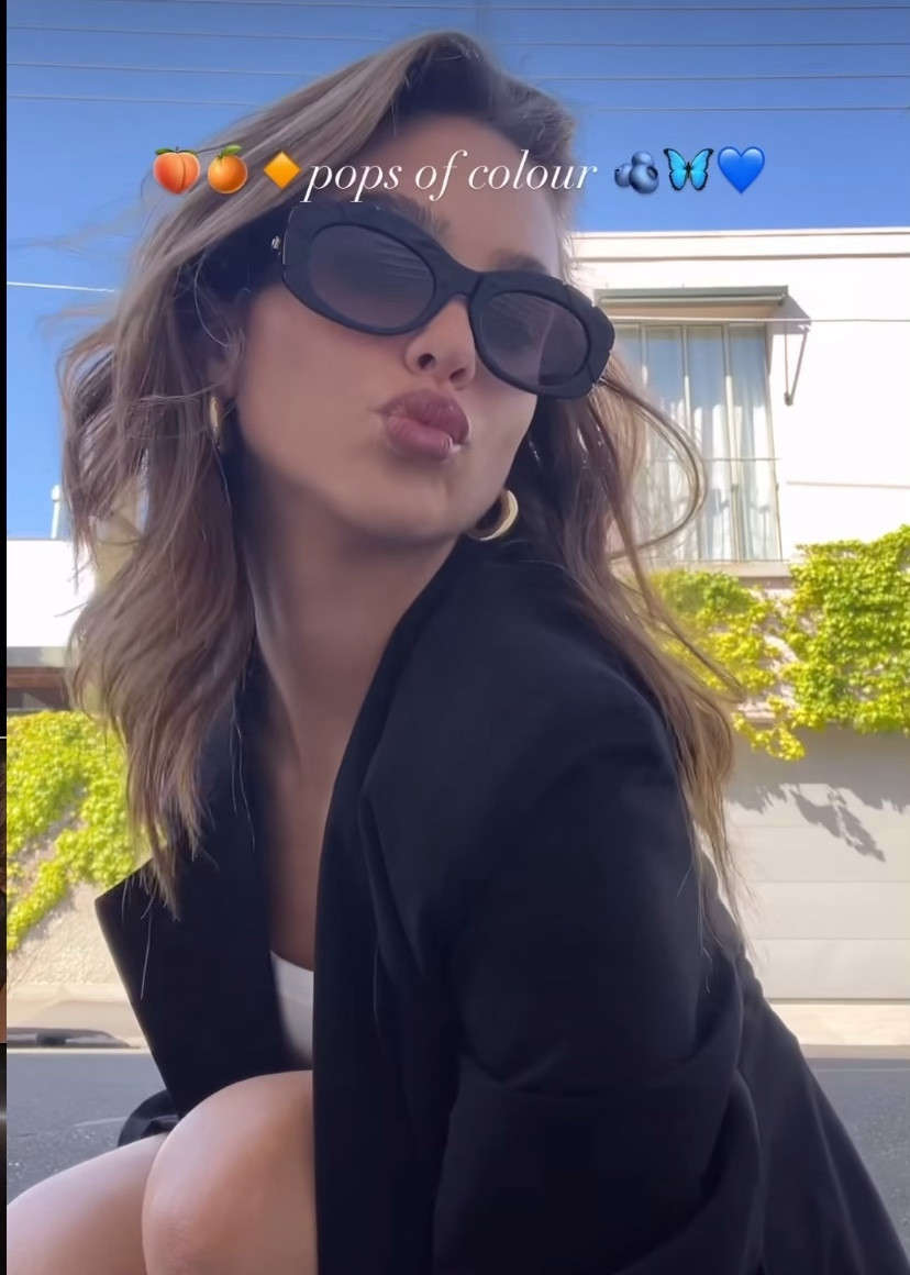 Pops of colour 🧡 Exact shoes are linked!

#LTKaustralia #LTKSeasonal #LTKstyletip