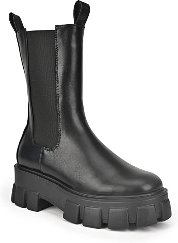Women's Trendy Boots in Black | Amazon (US)