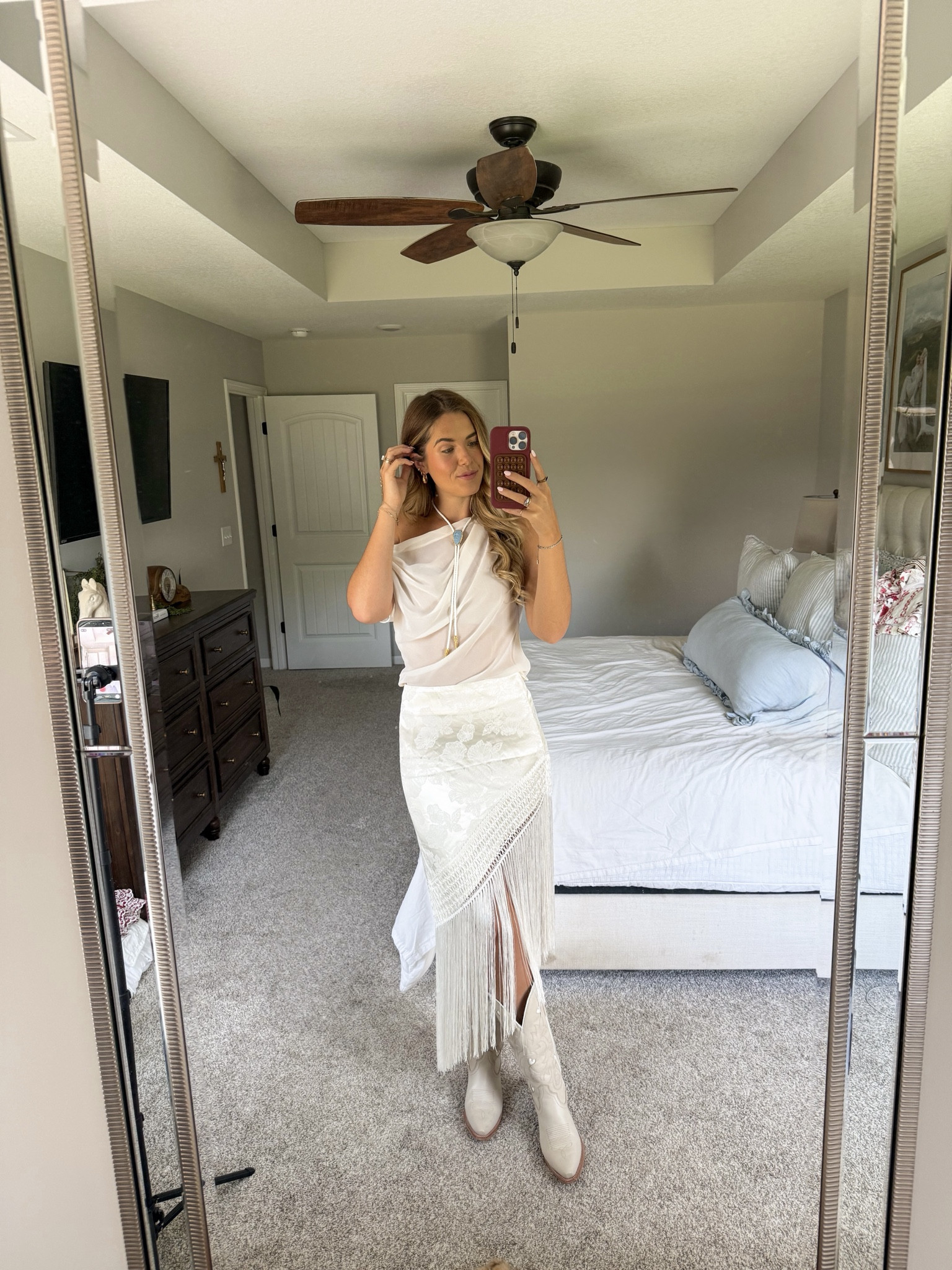 size 4 in top & small in fringe skirt - bolo is similar option!

western chic outfit inspo for the bride to be, bachelorette outfit, nashville bach party, western bridal outfit 

#LTKgrwm #LTKootd #LTKWedding