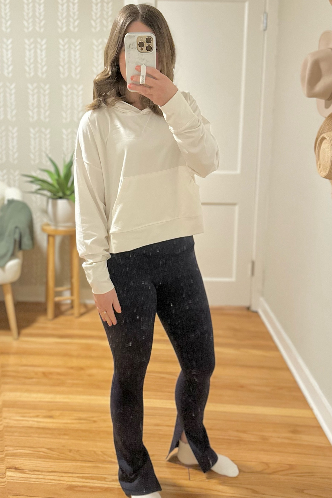 pants: small short
cropped hoodie: small

#LTKActive #LTKFitness #LTKFindsUnder50