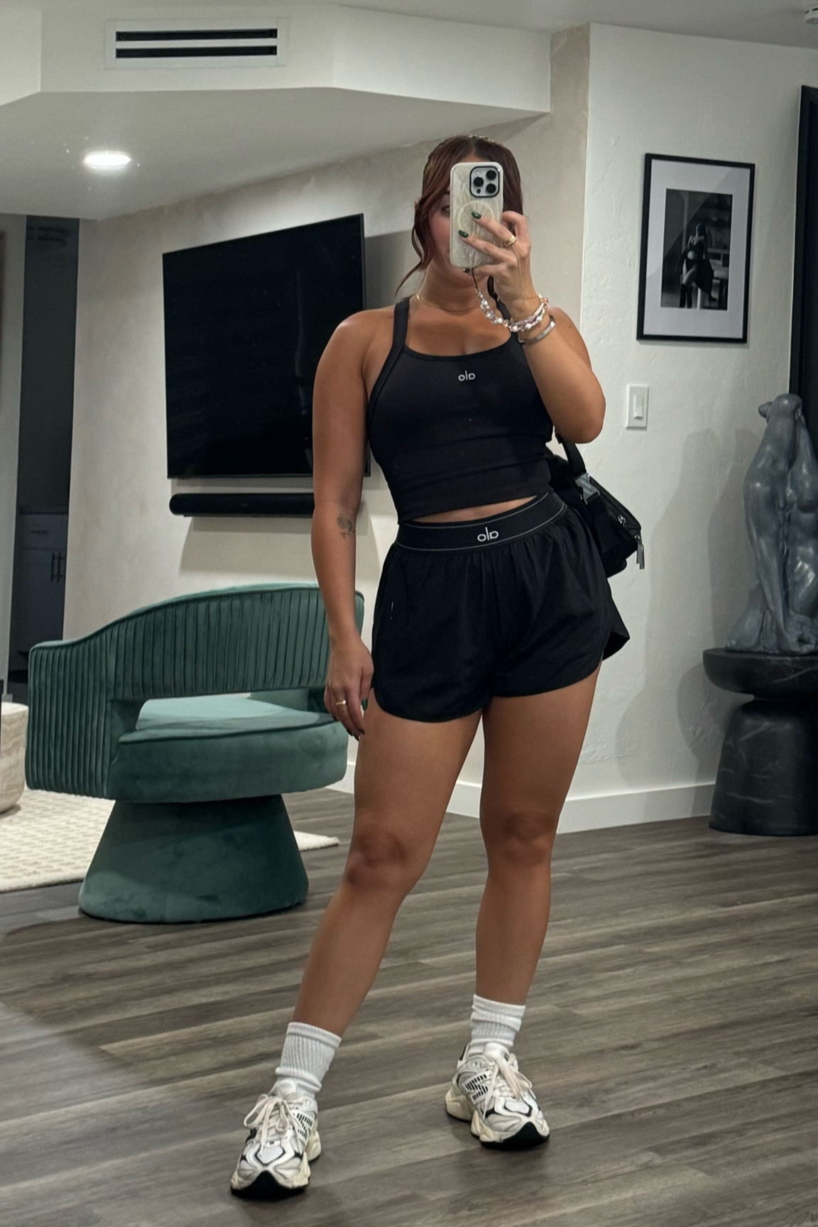 Alo is having a sale!!! 30% off ends today 🖤

#LTKFitness #LTKSaleAlert