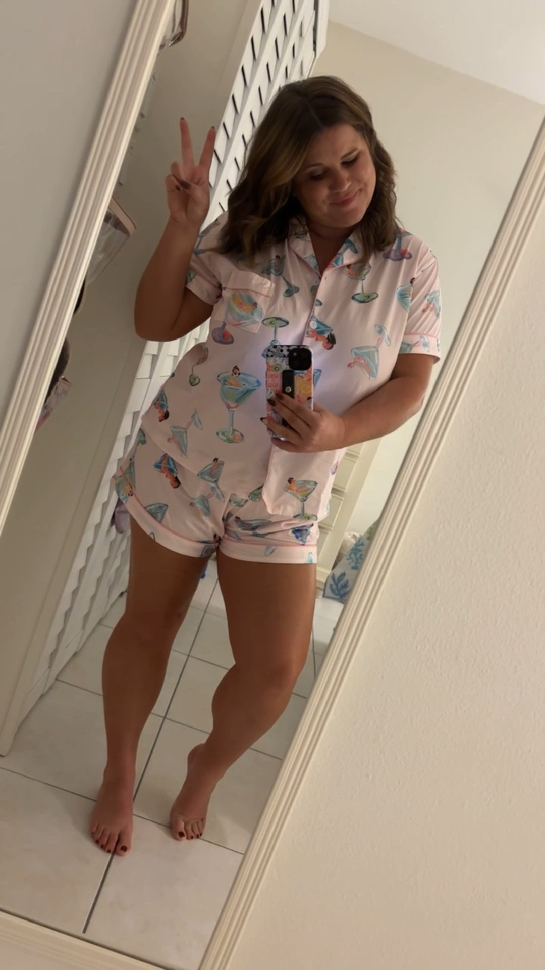 PJ Tini time! The perfect vacation pajama set. Love this blush pink and vibrant colors! 💕

#LTKmorningroutine