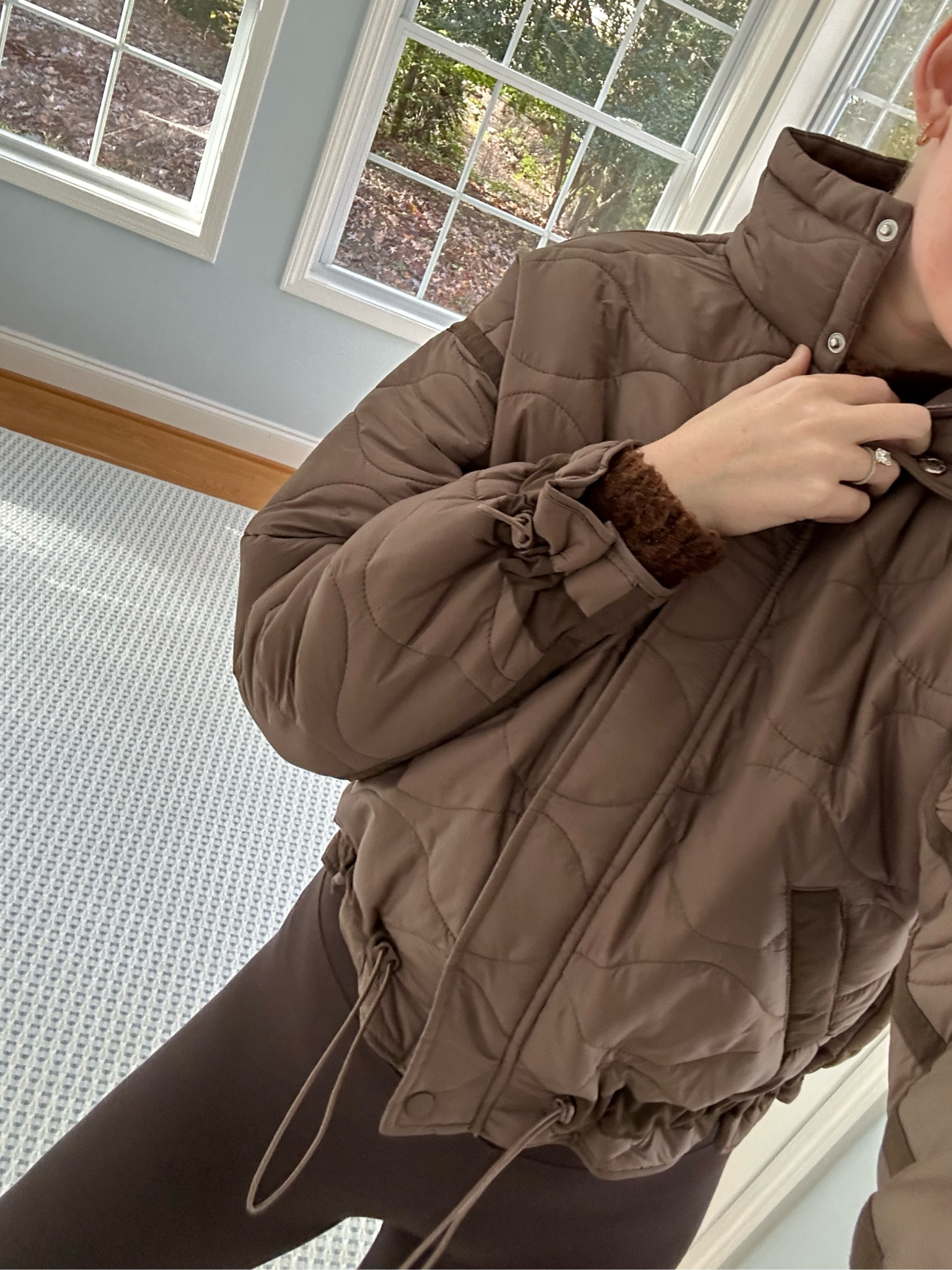 Brown quilted jacket, wearing the XS!

Target find
Affordable jacket


#LTKFindsUnder50