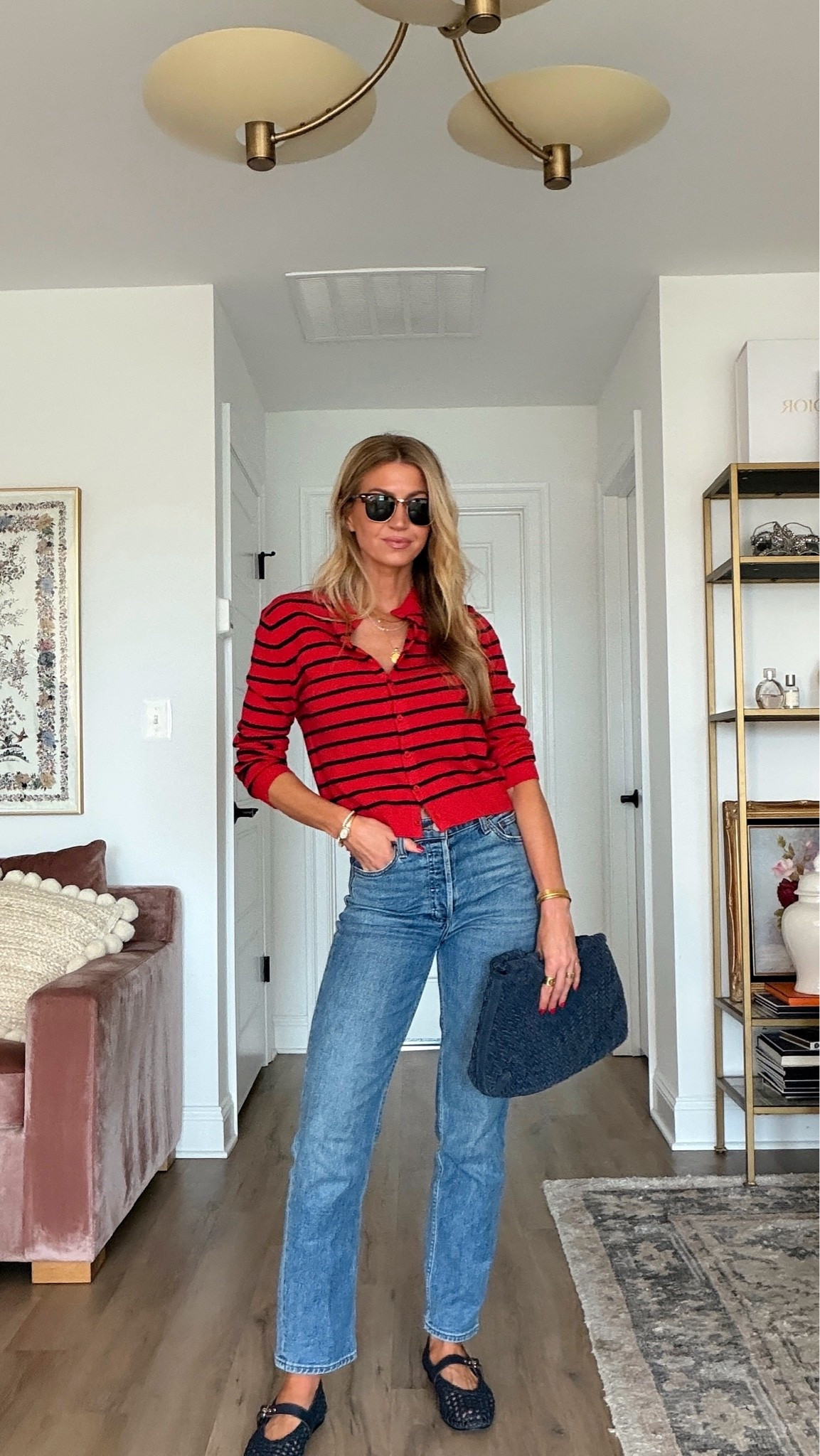 Sweater + denim OOTD!
Sweater: runs TTS, wearing size small 
Denim: run TTS, wearing size 25