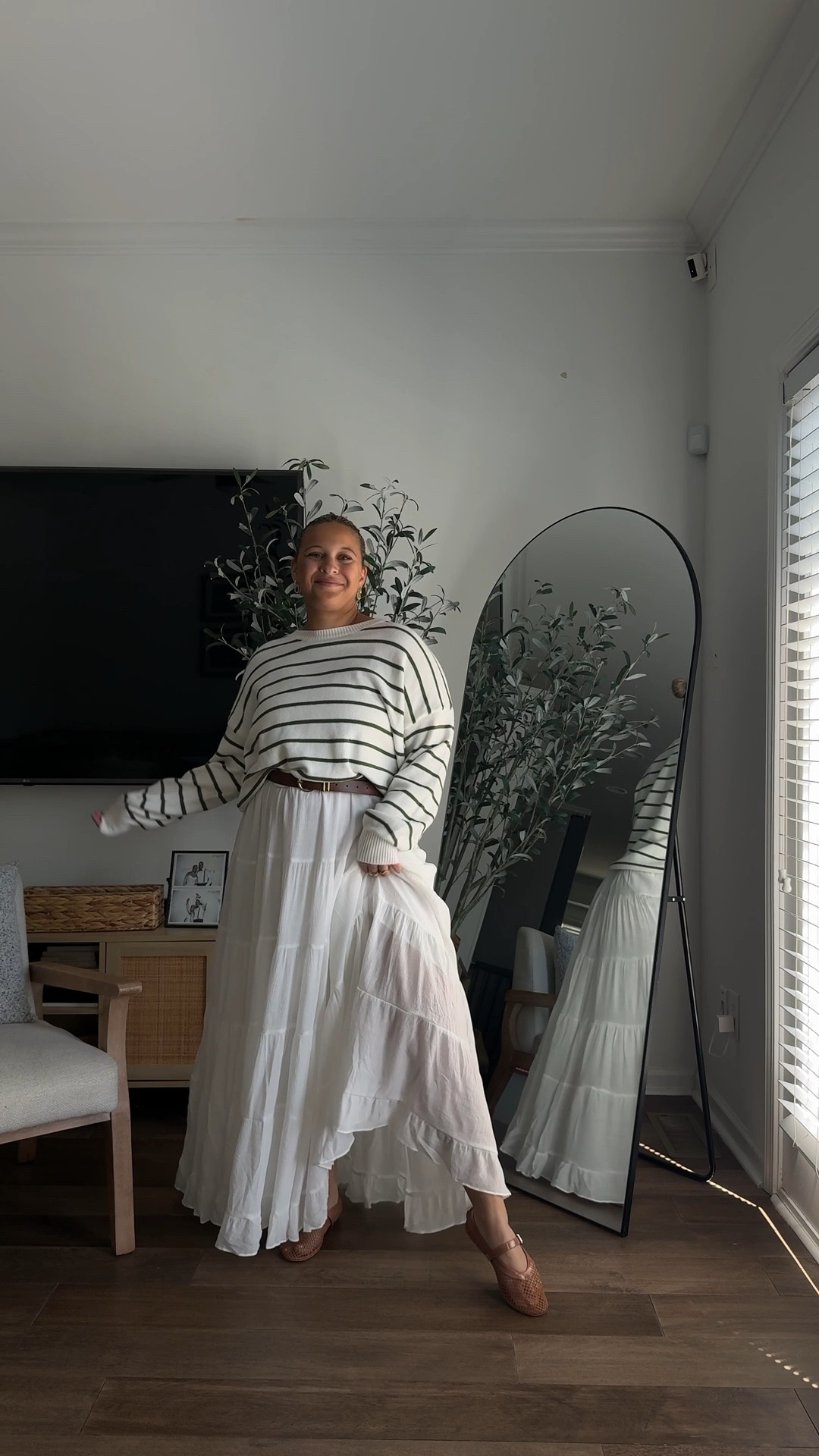 Styling a white maxi dress for fall, early fall outfit ideas 