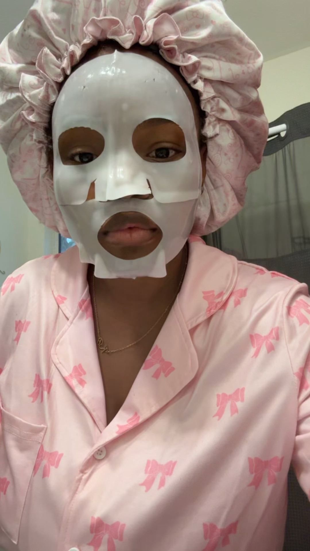 All my favorite winter skincare products ❄️✨
Hydration, barrier repair, glow, and keeping my skin happy through dry cold days.
These are the products I consistently reach for to stay moisturized, smooth, and glowing all season long — all linked on my LTK.

#winterSkincare #skincareroutine #glowingskin #dryskinsolutions #selfcareessentials #beautyfavorites #LTKbeauty #LTKfinds #LTKshopping #ShoppingWithPriiincesss #AtlantaCreator #Atlantacontentcreators

#LTKselfcare #LTKmomlife #LTKmorningroutine