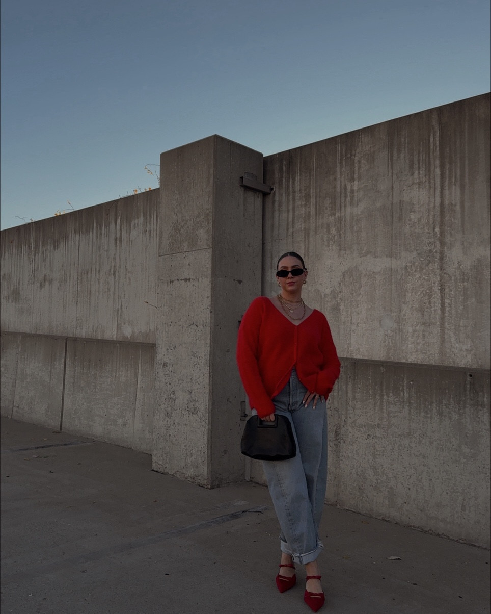 needed a bonus day for all the girlies that have already moved on to Christmas ♥️🎅🏼🎄🎁✨ 

I honestly could’ve made this series sooo many days longer because I love fall outfits so much so if you’re wanting any specific outfit inspo, comment below & I will do it 🫶🏼

#momfashion #momstyle #easyoutfitideas #stylingtips #ootdinspiration #citymom #outfitoftheday #toddlermom #midsizemom #dailyoutfitinspo #momswithstyle #redoutfit #sezanelovers #sezane #thanksgivingoutfit #holidayfashion

#LTKMidsize #LTKHoliday #LTKSaleAlert