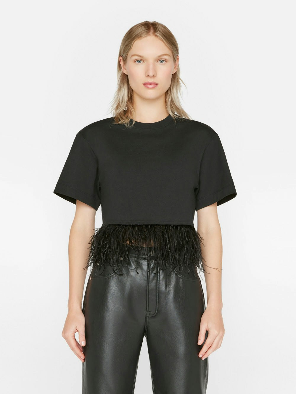 Cropped Feather Tee -- Noir | Frame Denim
