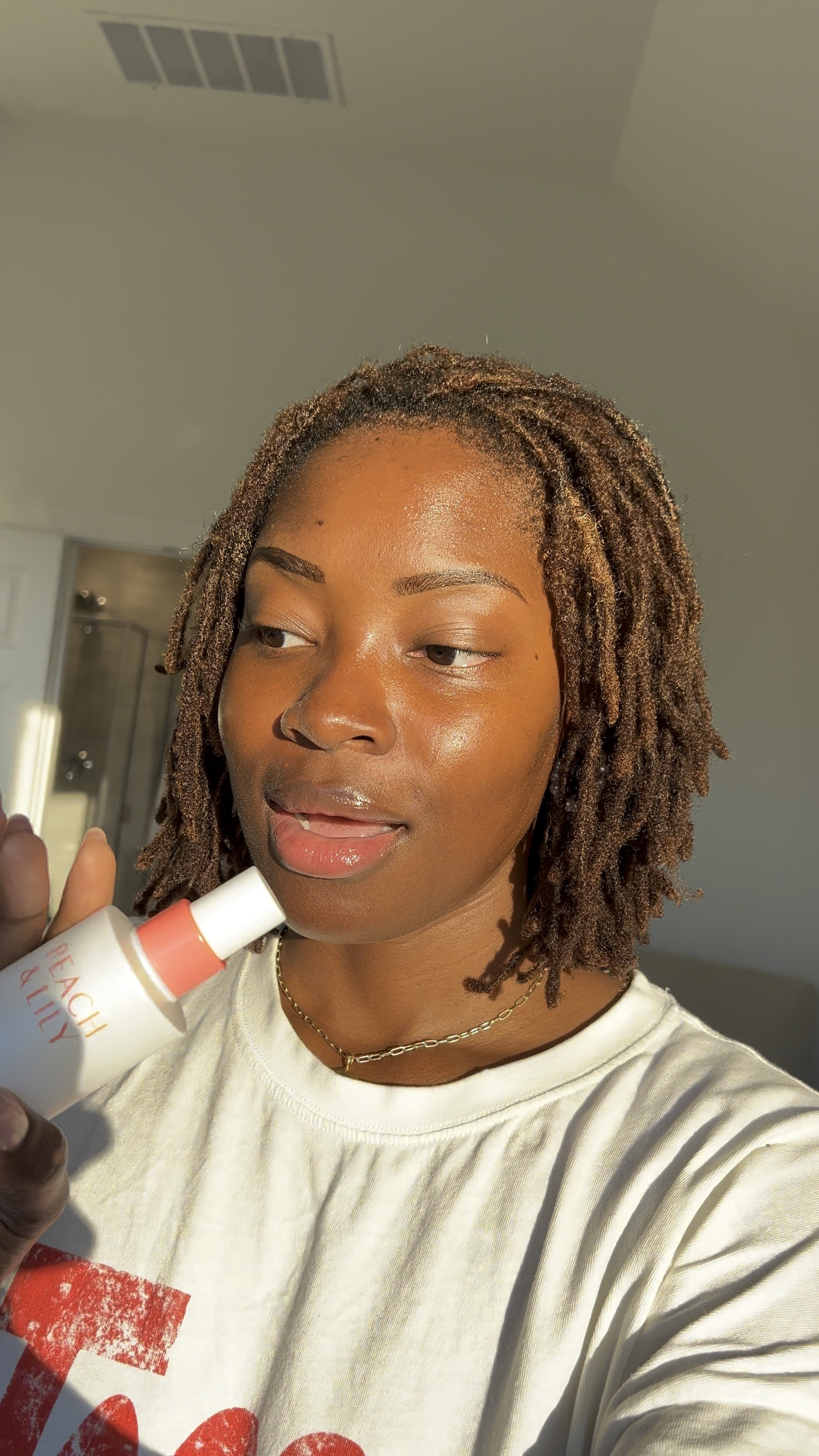 Wow!! This glow is everything 

#LTKVideo #LTKStyleTip #LTKBeauty