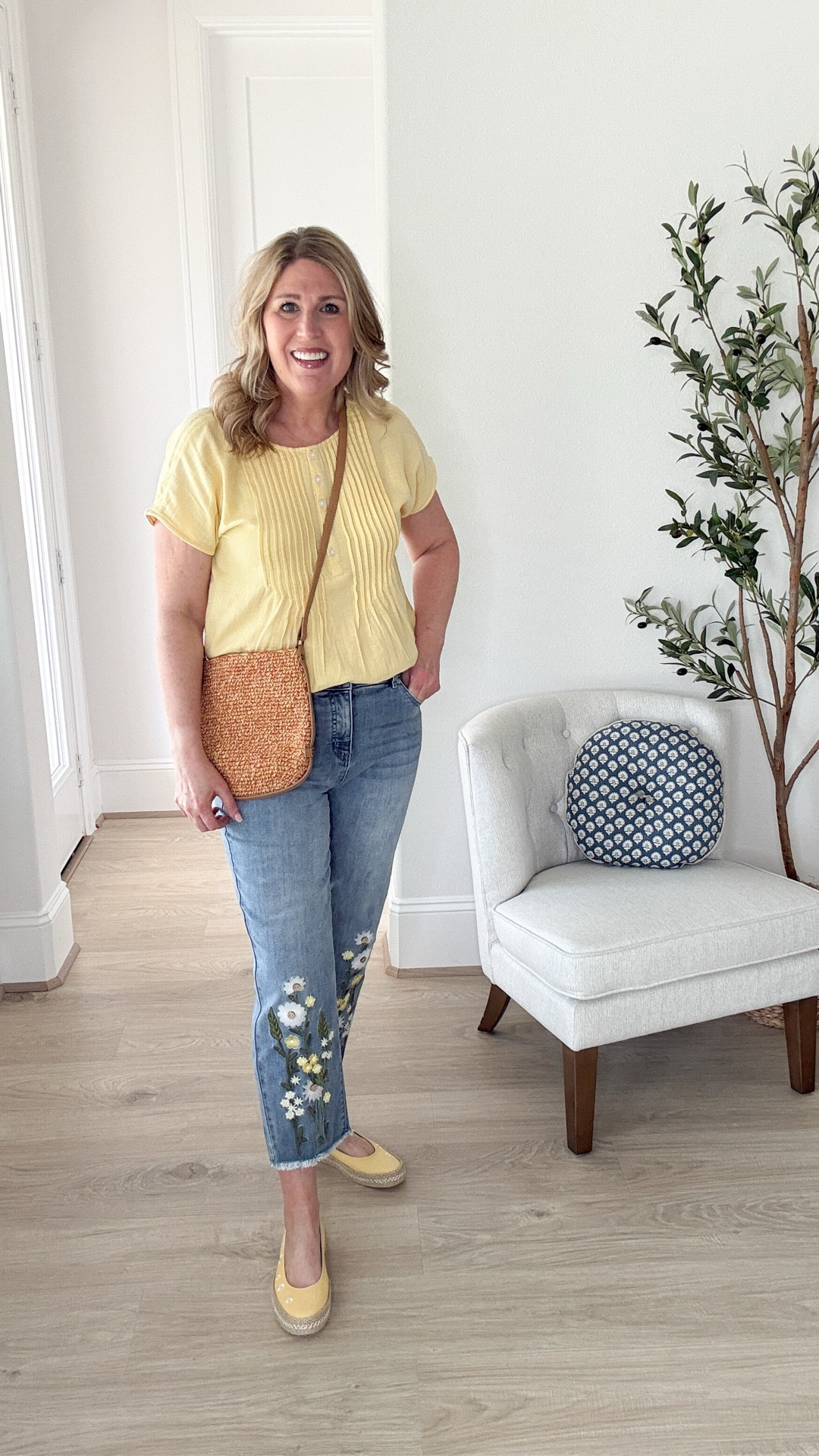 Top is relaxed. Runs tts.
Denim are stretchy. Run tts.
Shoes run tts. 

#LTKOver40 #LTKSeasonal #LTKootd