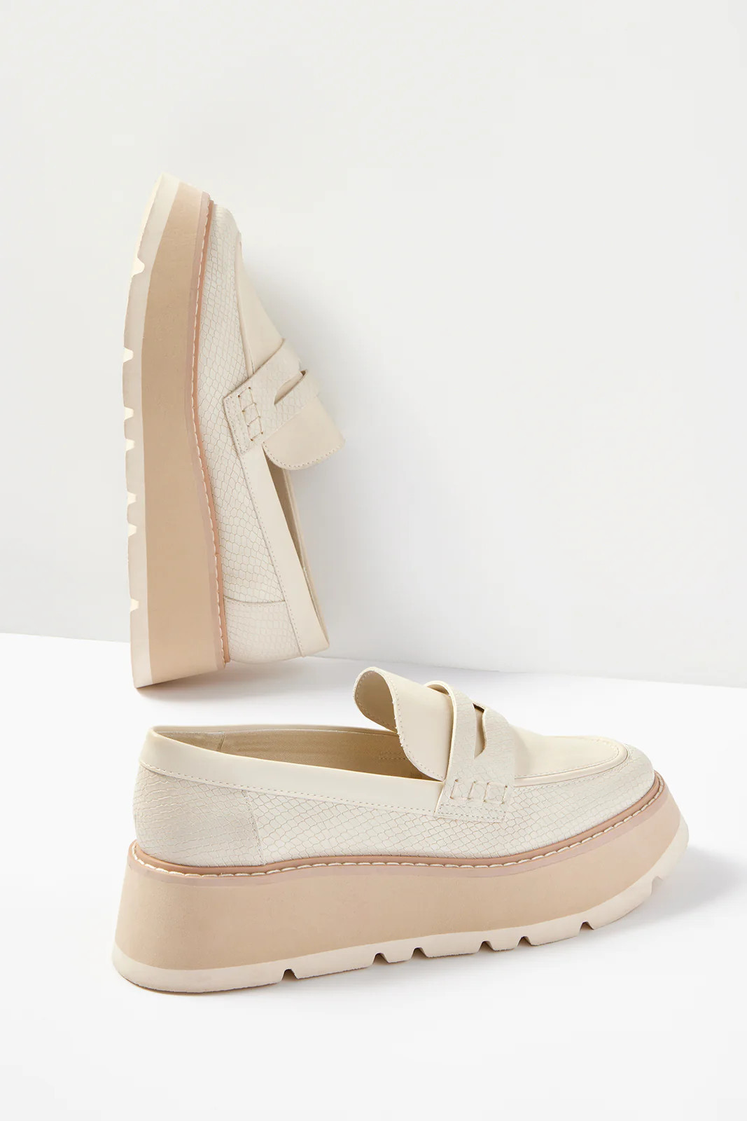 DOLCE VITA Women's Tieko Loafer, Size 9.5, White | Evereve