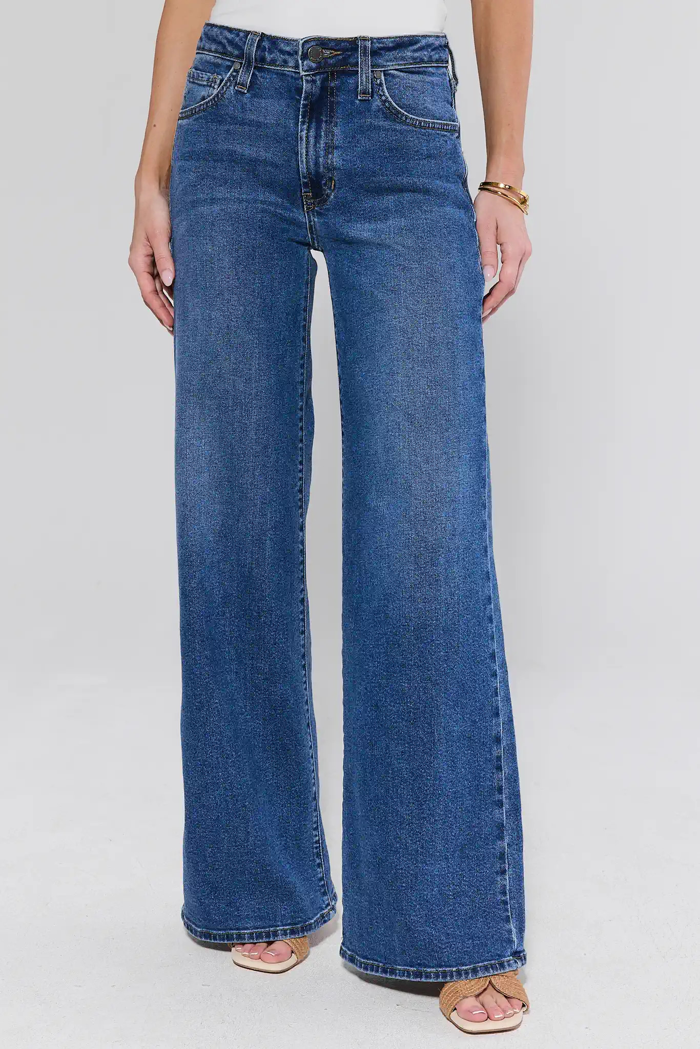 Bentley Medium Wash Wide Leg Jeans | Avara