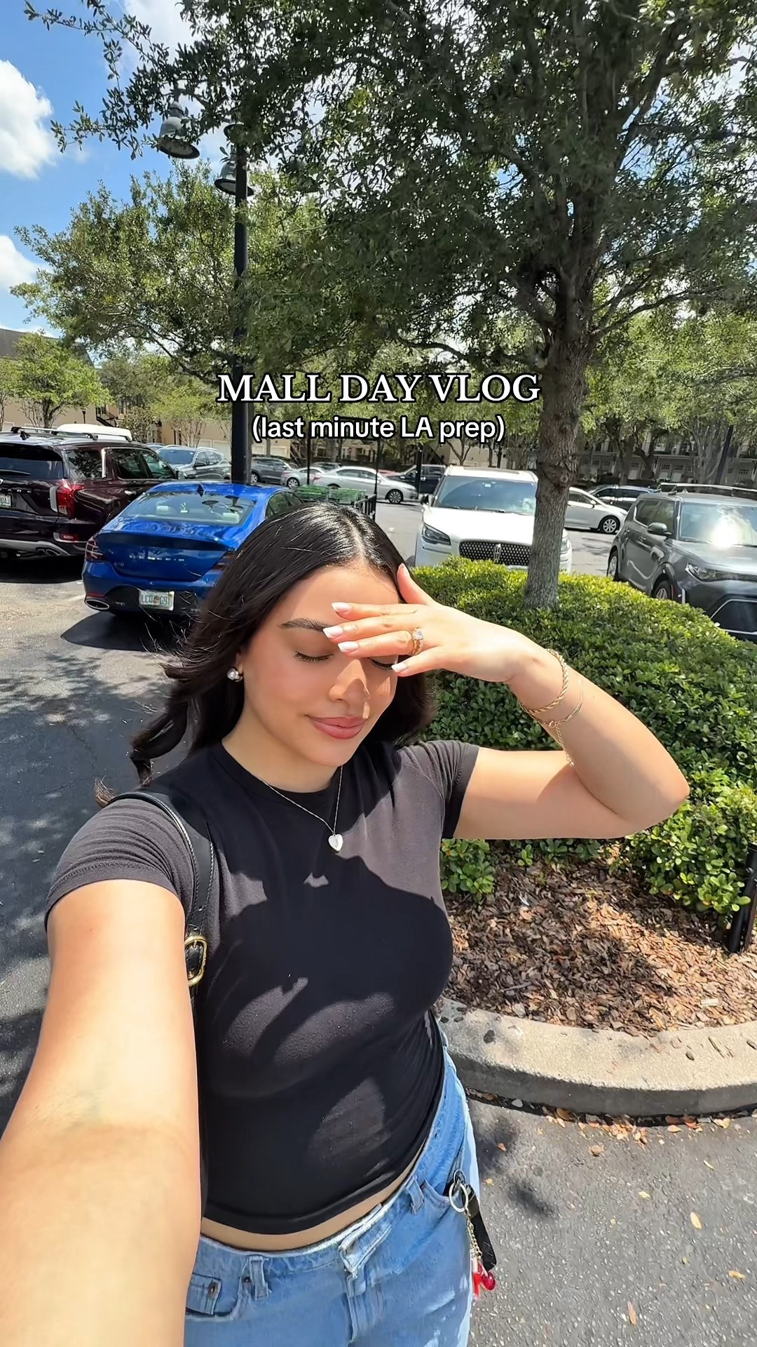 Last minute shopping vlog! Should I go back and get the blanket???🫣 #mallvlog
#shoppinghaul #shoppingvlog #Vlog #Lifestyle #dayinthelife #shopping #ShoppingSpree #clothinghaul #shopwithme #lifestylevlog