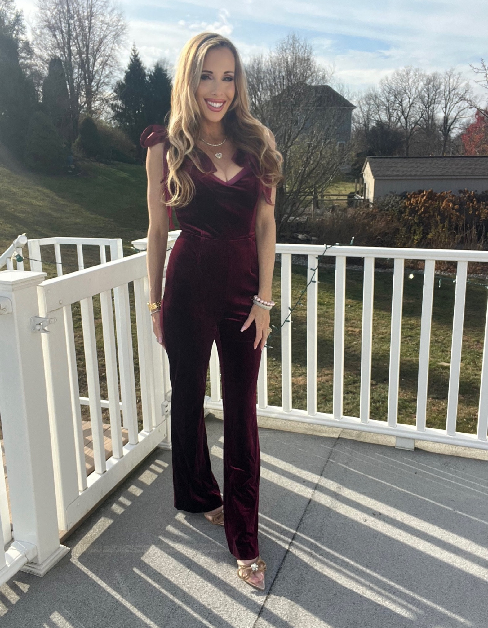 Gorgeous velvet tie jumpsuit ❤️❤️

#LTKStyleTip #LTKWatchNow #LTKHoliday