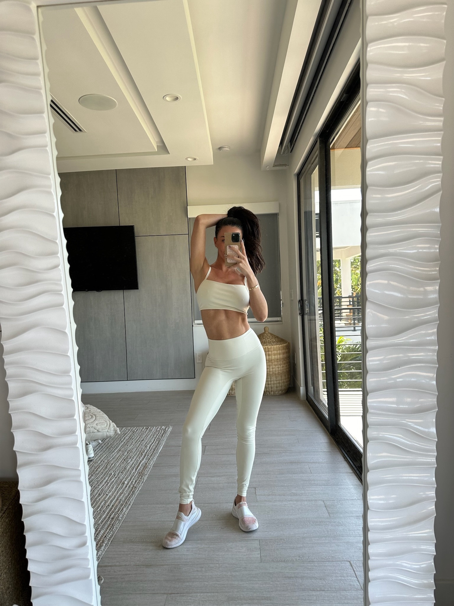 Workout set of the day! 



Matching set
Well being 
Revolve 
Cream workout set 
Leggings 
Gym outfit 

#LTKstyletip #LTKfitness