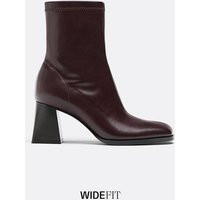 Stradivarius WIDE FIT. Mid-heel boots with stretch legs BURGUNDY 4 | Stradivarius (UK)