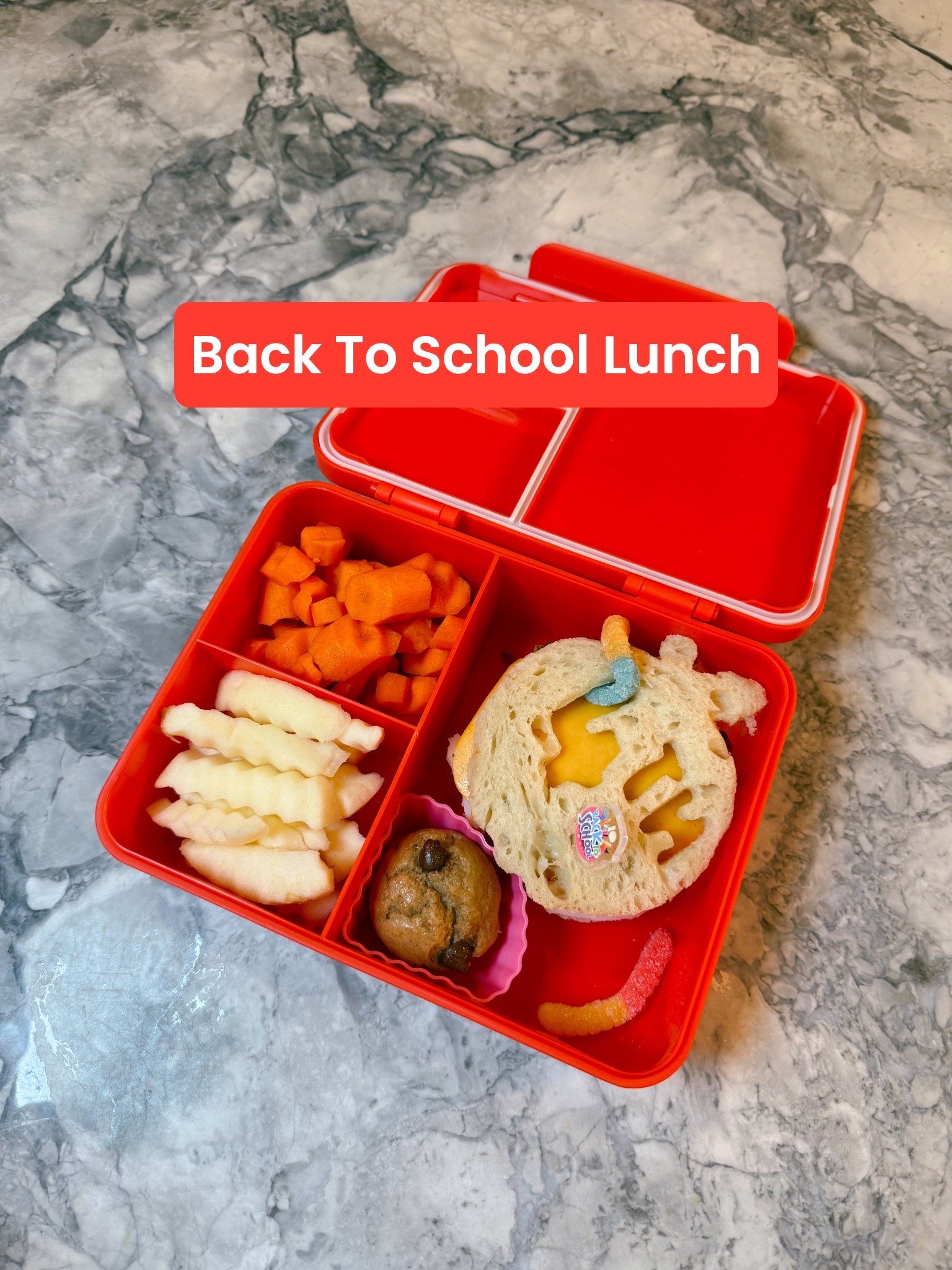 Back to school lunchbox! First day of fourth grade 📚🚌✏️🍎