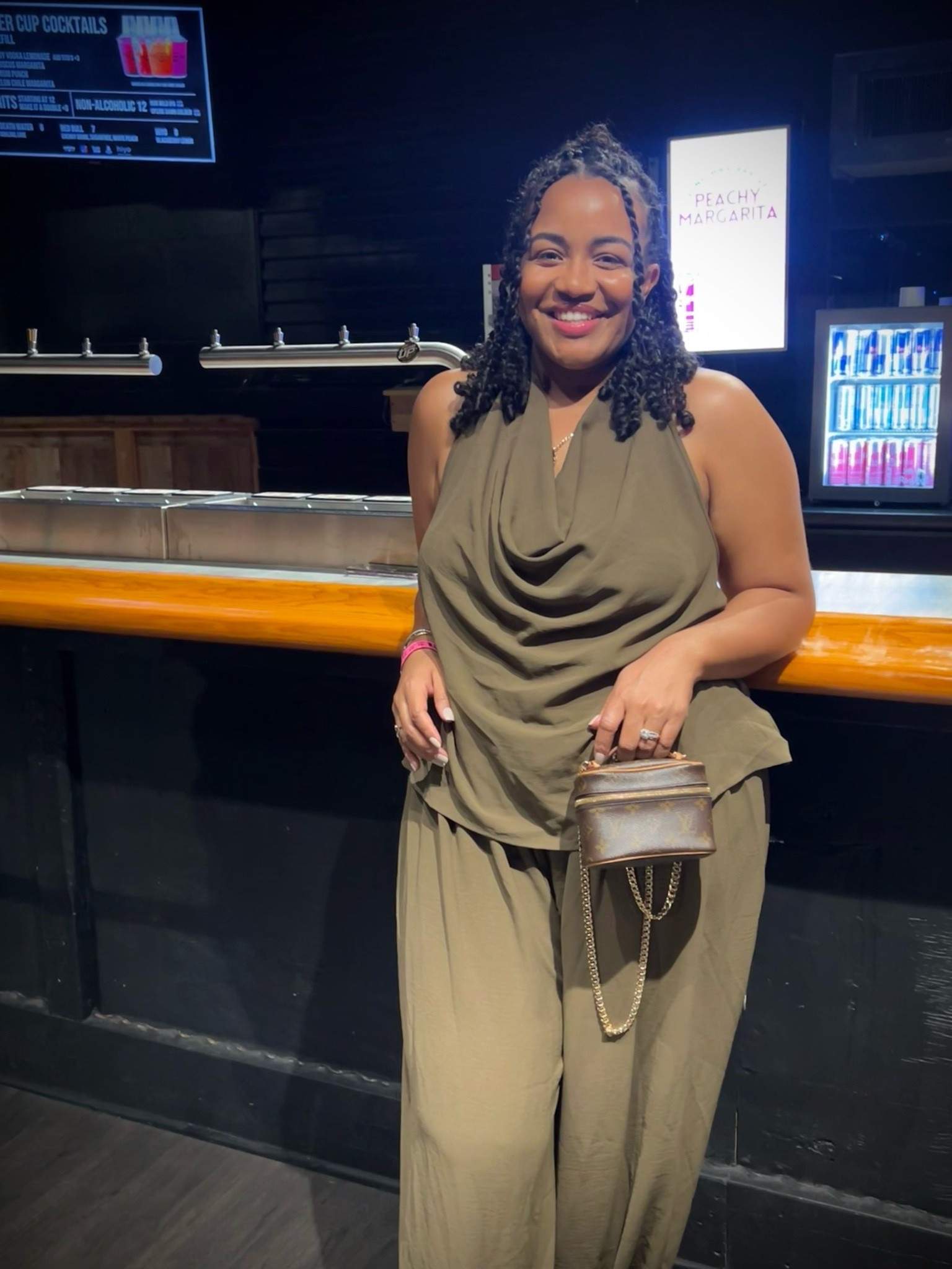 Comfortable 2 piece set. Very lightweight and good amount of stretch. 

Size 14 fashion, curvy fashion, summer to fall transition pieces

#LTKMidsize #LTKActive