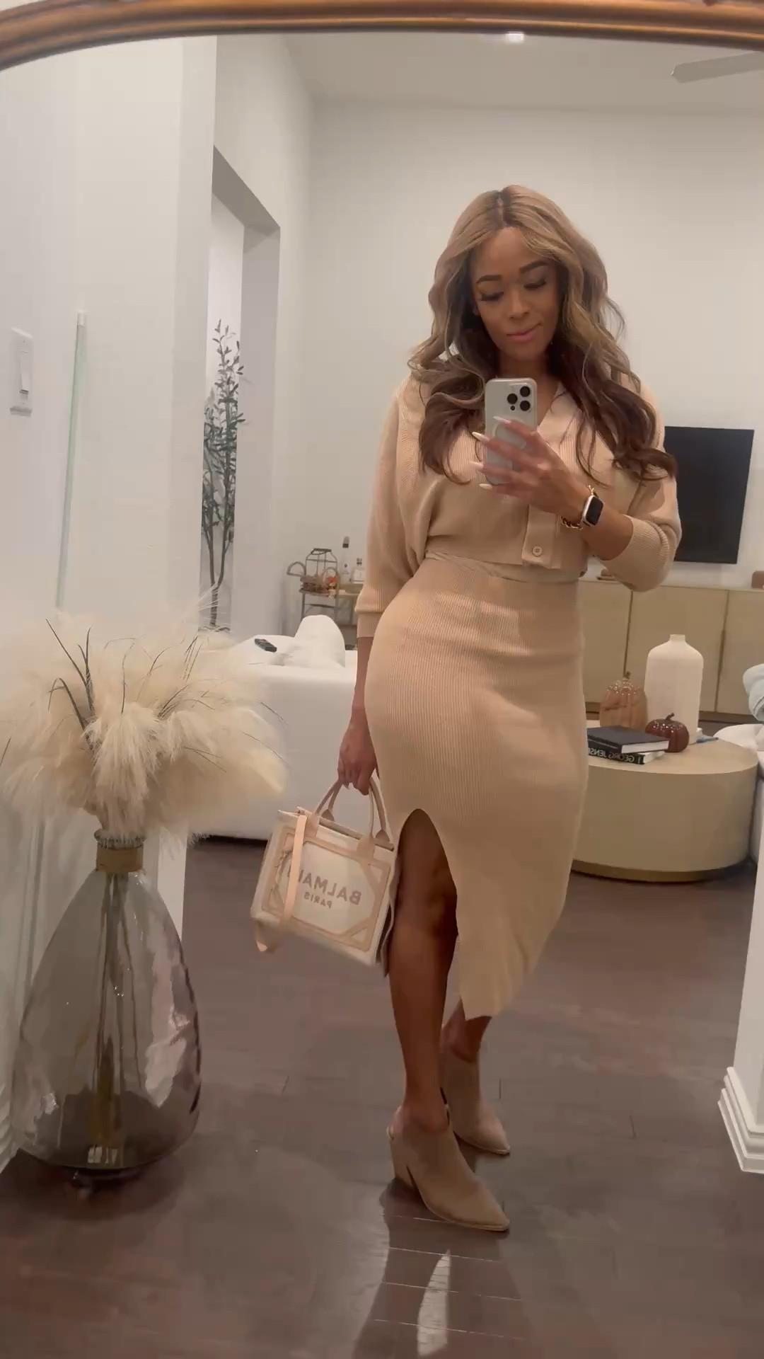 I love with this two piece sweater set! It’s comfy and cute, perfect to transition into fall! 🍂

#LTKStyleTip #LTKMidsize #LTKSeasonal