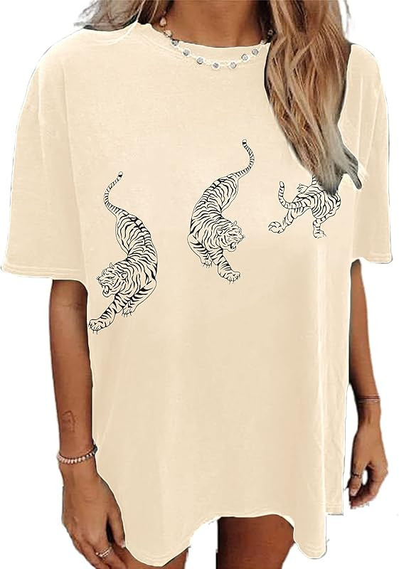 SOFIA'S CHOICE Women's Oversized Graphic Tees Vintage Short Sleeve Summer T-Shirt Tops | Amazon (US)