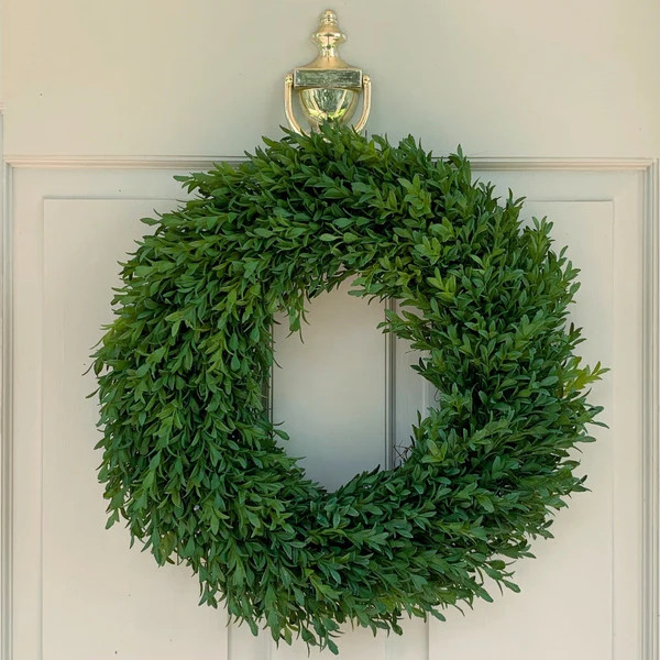 Round Boxwood Wreath | Fig and Dove