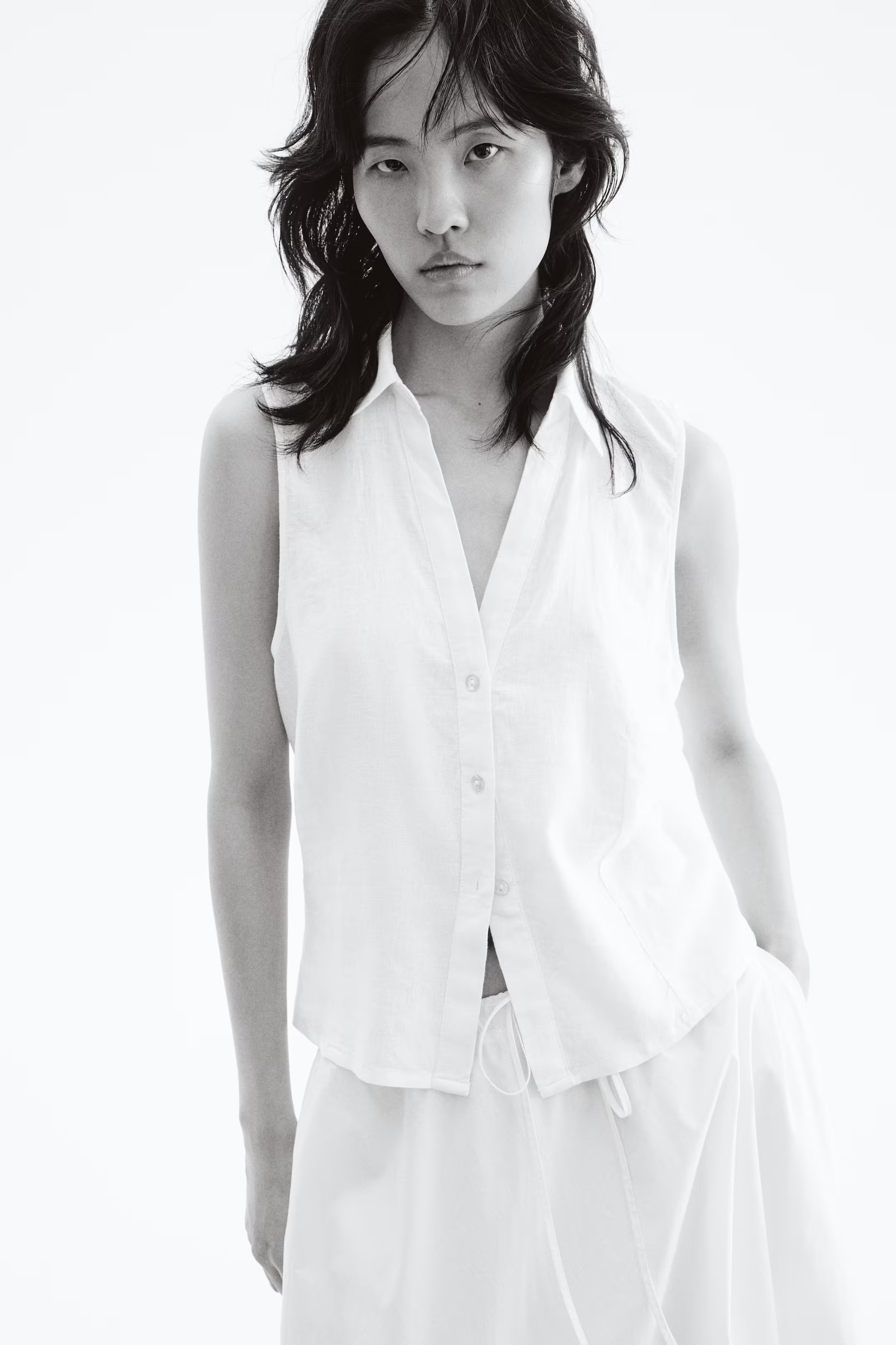 Linen-Blend Sleeveless Shirt | H&M (US + CA)