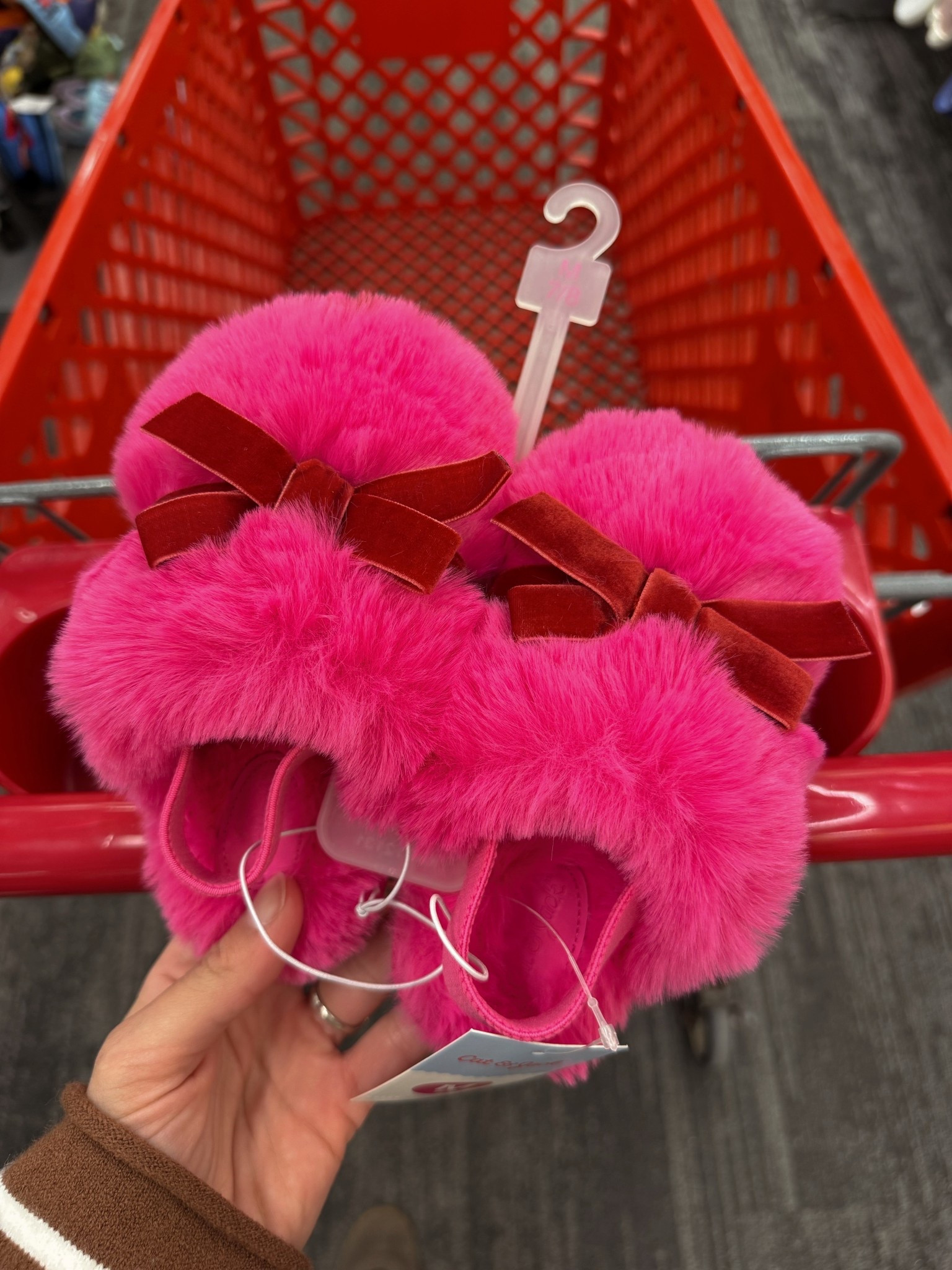 Cutest toddler slippers for the holidays! 

#LTKCyberWeek #LTKGiftGuide #LTKHoliday