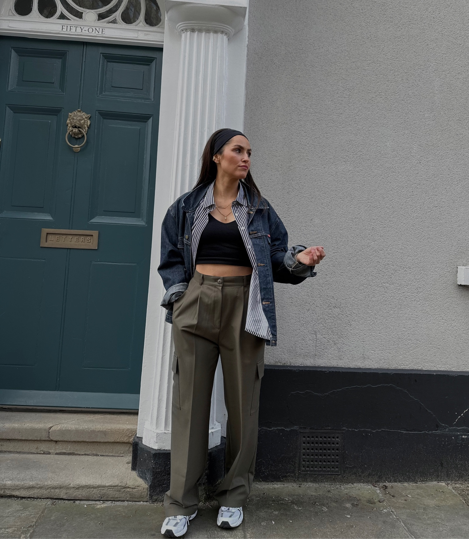 Travel outfit idea.
Oversized denim jacket - I do prefer men’s fit 😉

T-shirt, cropped top, stripy shirt, cargo pants, cargo trousers, headband, new balance 530, nb 530, denim jacket, oversized denim

#LTKstyletip #LTKeurope #LTKSeasonal