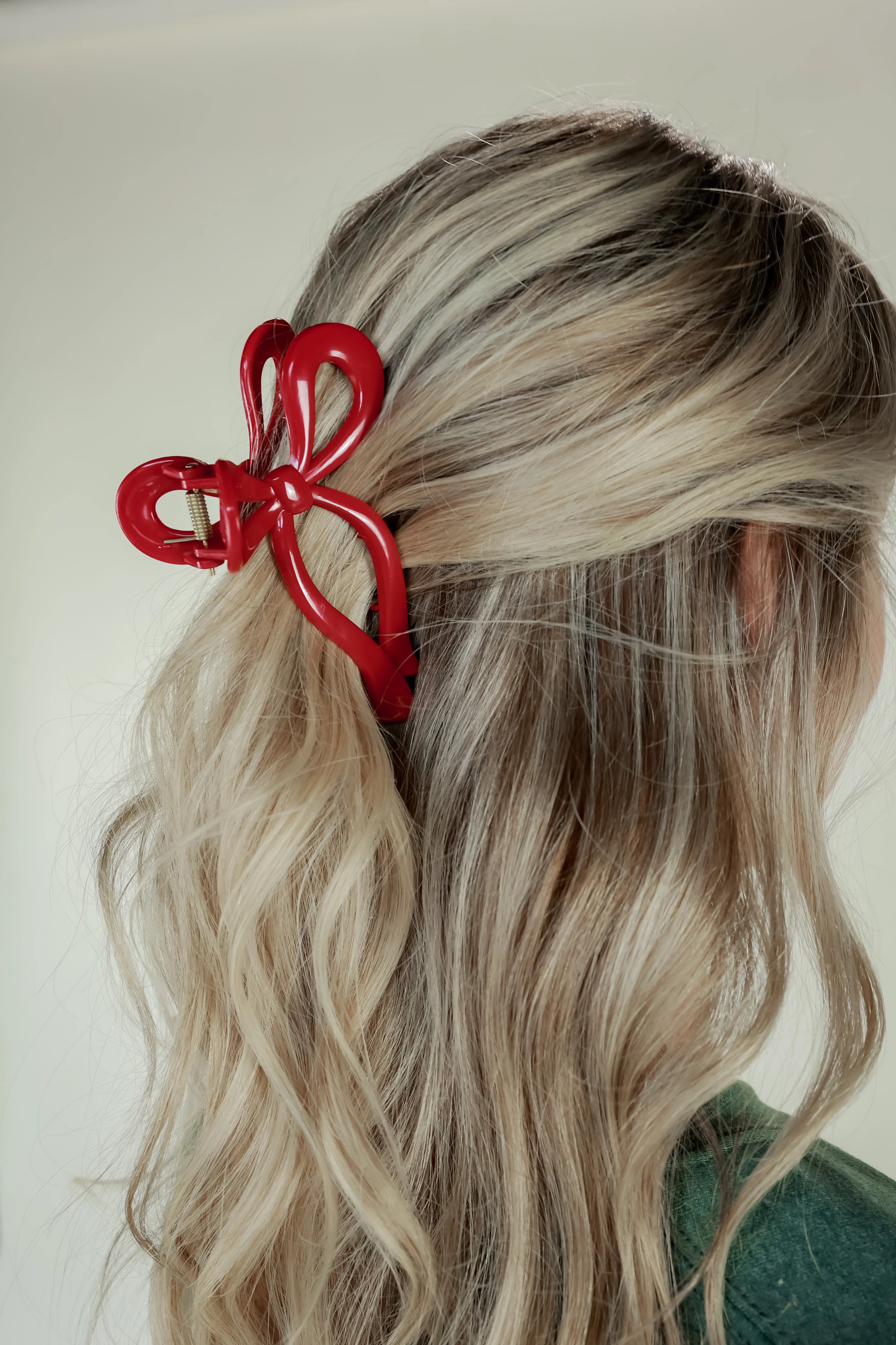 THE BOW CLAW CLIP | RED | SHOP HARCO