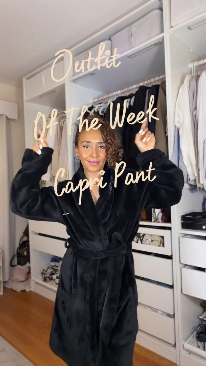 Outfit Of The Week

Capri pant. Perfect, chic, casual and comfy look para esta temporada. 

Te atreverias a llevarlo ?

#trendystyle #capripantsoutfit #womenstyle #fashionblogger #springsummerlooks