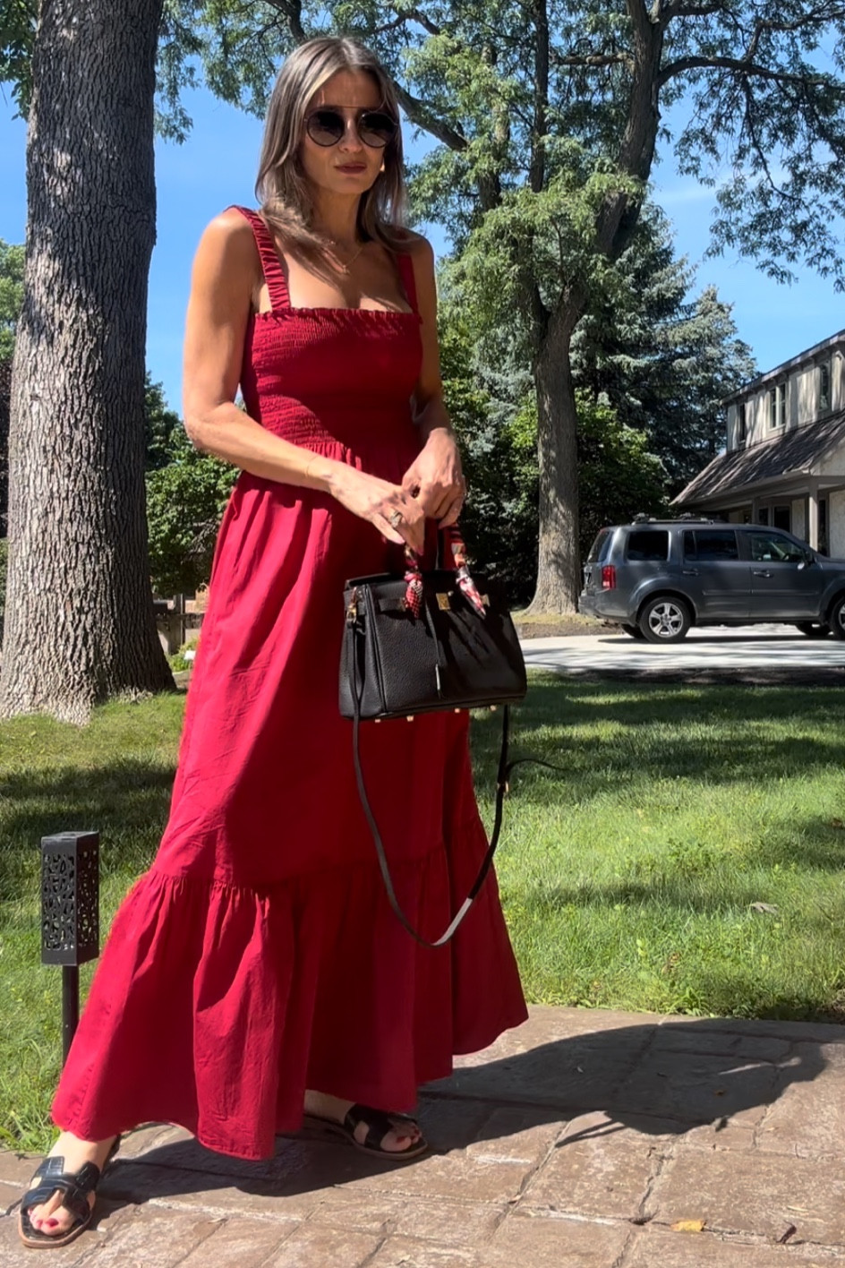 A basic Summer maxi dress that looks good in any body type! The chest area and straps are elastic.
It fits true to size.

Sandals also fit true to size 

This tote bag that comes with a shoulder strap looks very similar to the Hermés Birkin bag for less than $100!!

#LTKstyletip #LTKunder100 #LTKover40