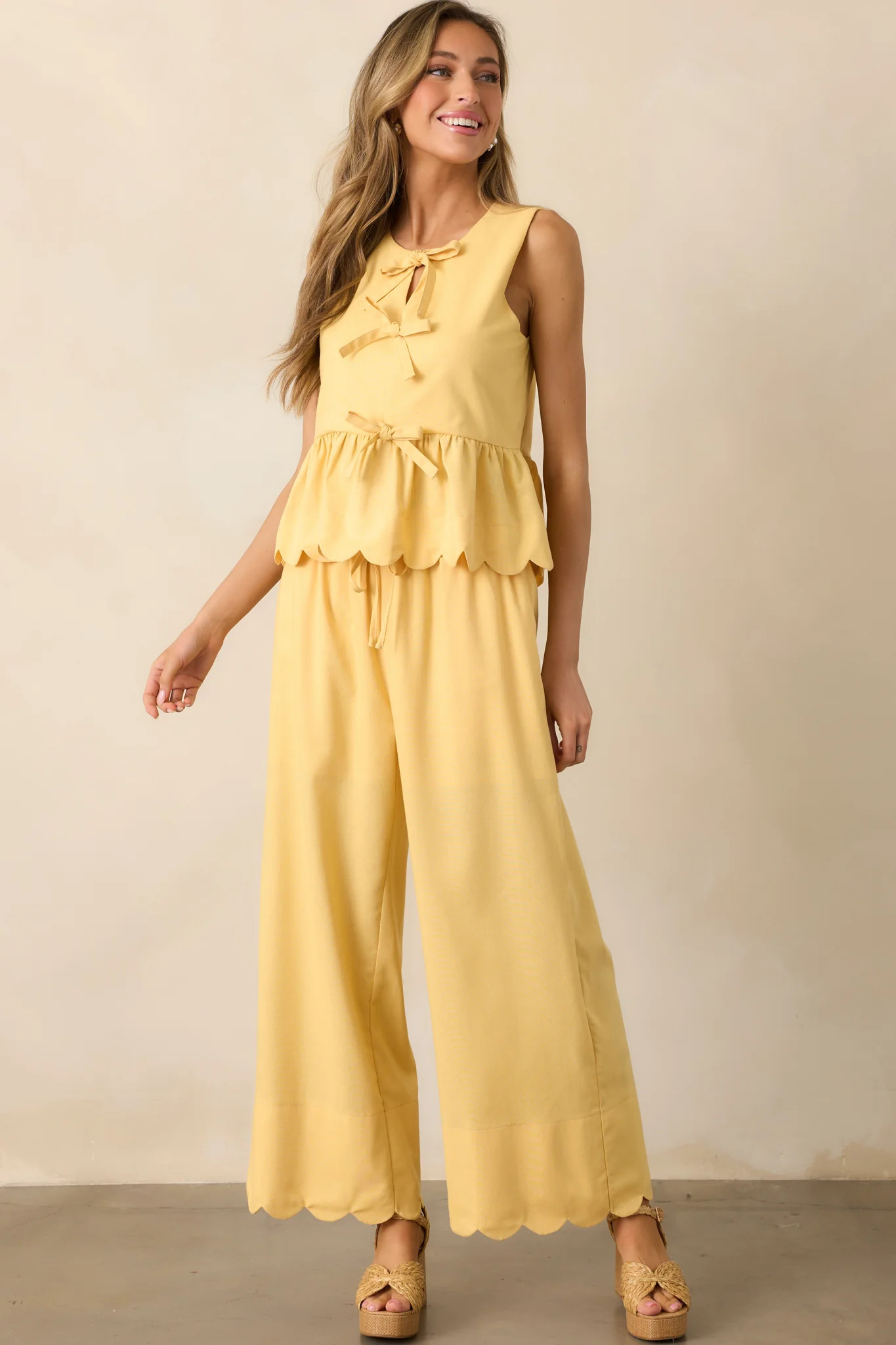Weekend Getaway Yellow Scalloped Hem Pants | Red Dress