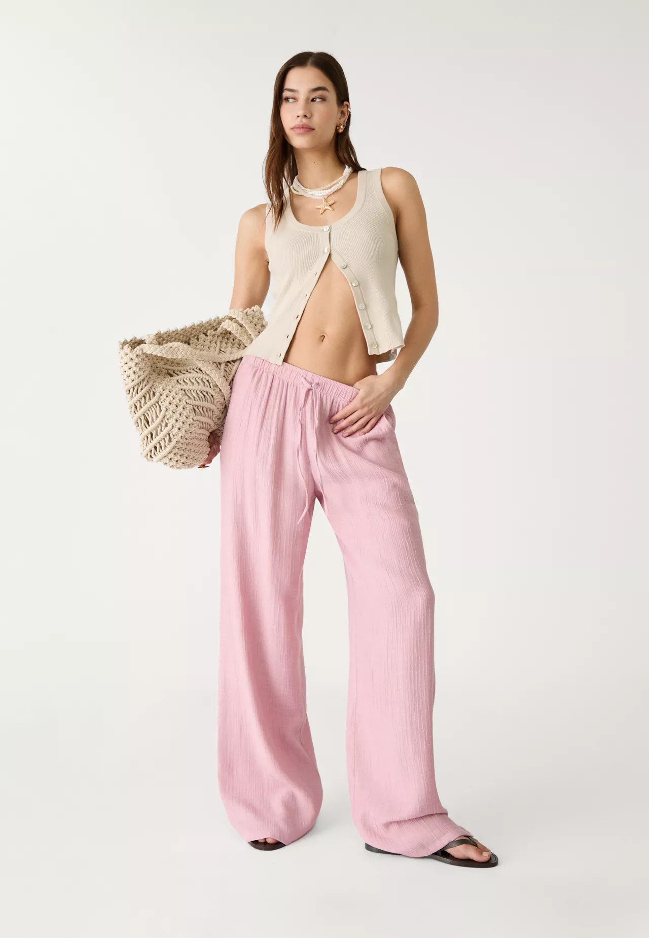 Lange fließende Hose mit Textur - Mode für Damen | Stradivarius Deutschland | Stradivarius DE