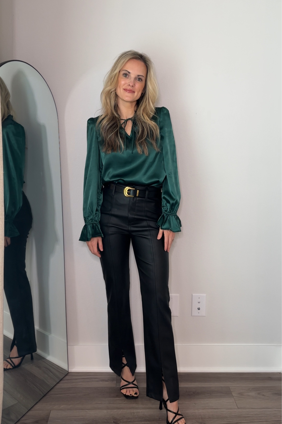 holiday outfit idea 

Party outfit, holiday party outfit, Christmas party outfit, Casual outfit, outfit ideas, elegant style, minimal style, fashion inspo, neutral style, Amazon fashion, Amazon finds, ootd, basics, street style, neutral outfits, fall outfit, fall style, fall fashion, fall outfits, leather pants, denim, styling ideas, what to wear, autumn outfits, chic style, outfit inspo, simple outfits 


#LTKstyletip #LTKfindsunder50 #LTKHoliday