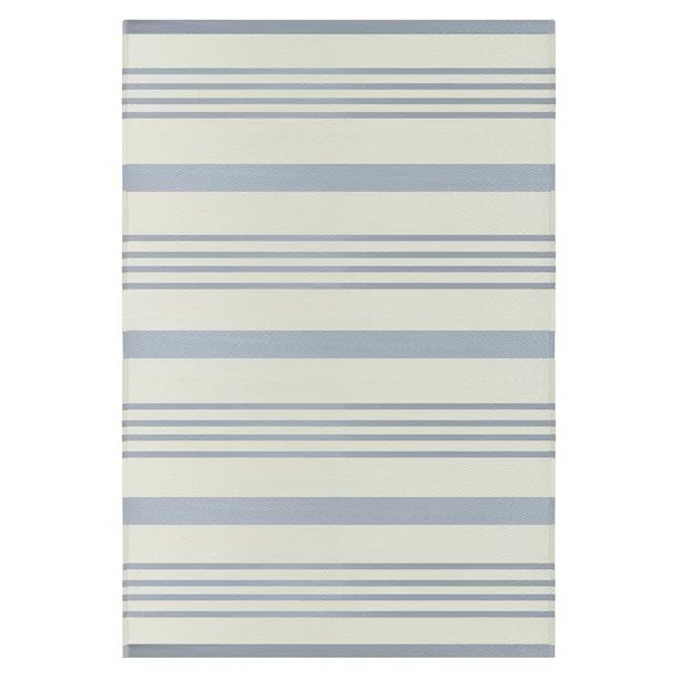 4' x 6' Light Blue and White Striped Rectangular Outdoor Area Rug | Walmart (US)