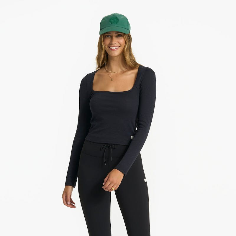 Long-Sleeve Sunrise Square Neck | Black | Vuori Clothing