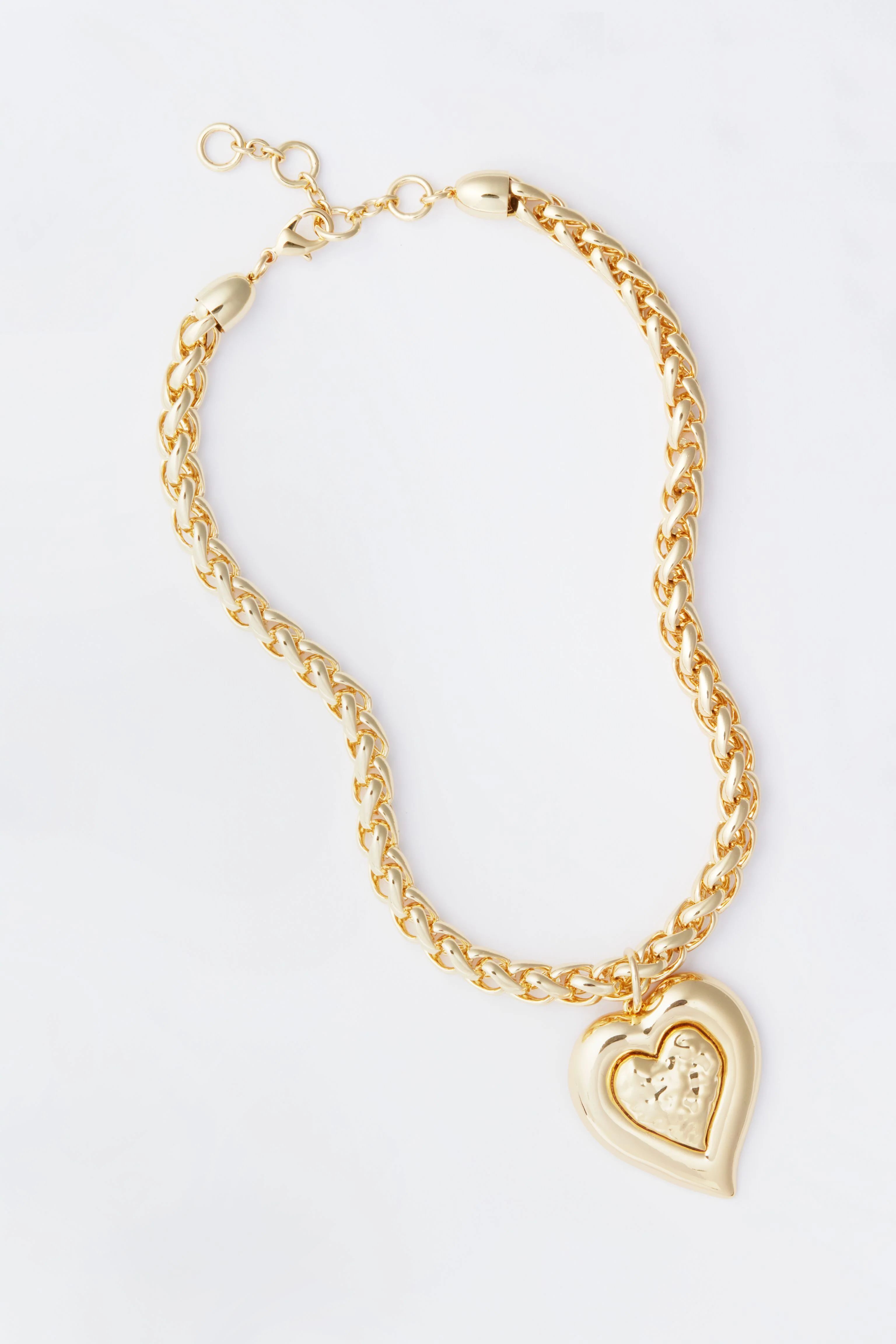 Gold Maxwell Heart Pendant Necklace | Tuckernuck (US)