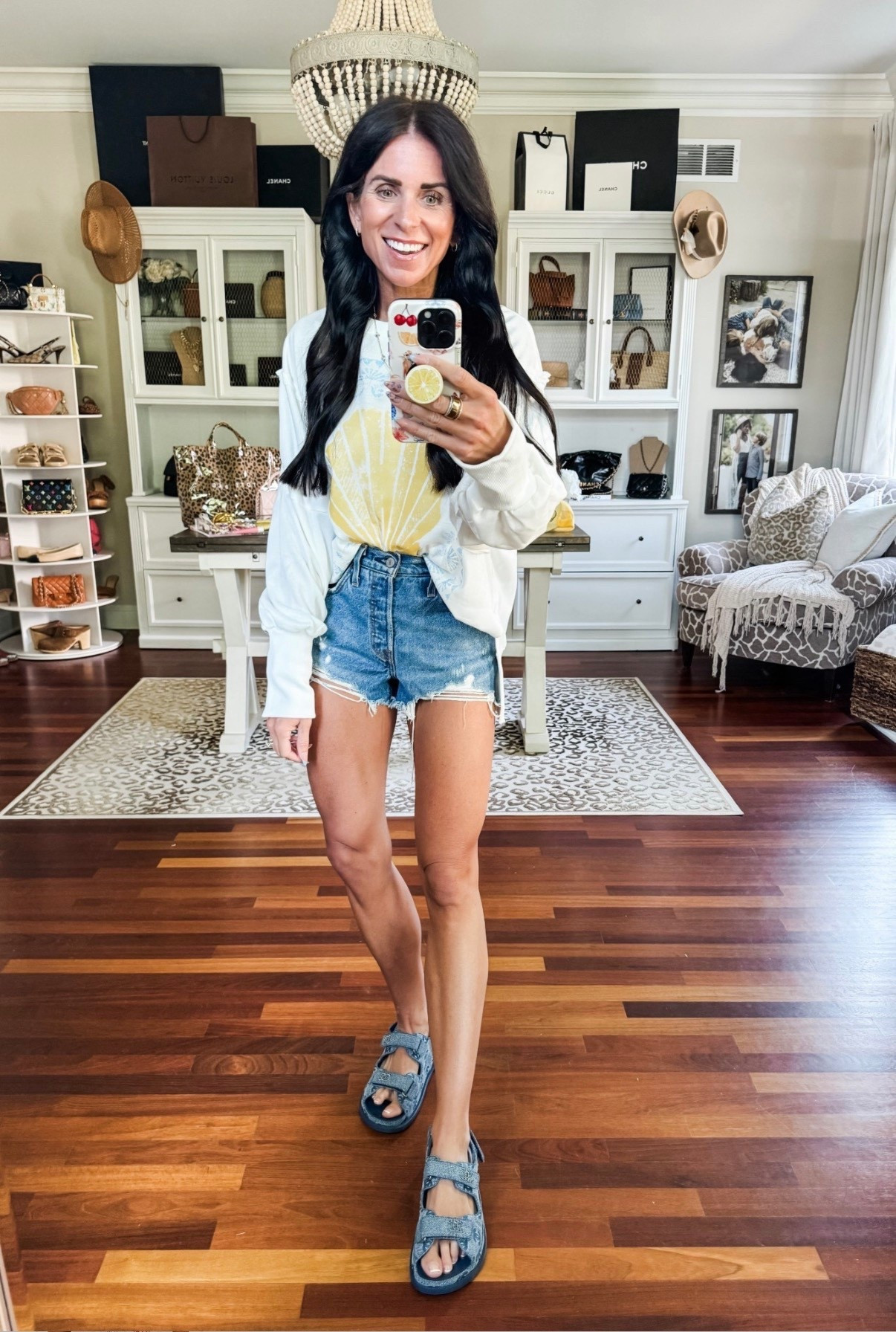 Love this look for less sweatshirt! So many cute prints 

#LTKmomlife #LTKFindsUnder50 #LTKootd