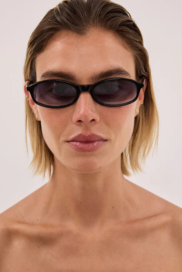 SHEVOKE GINI BLACK SUNGLASSES | DISSH