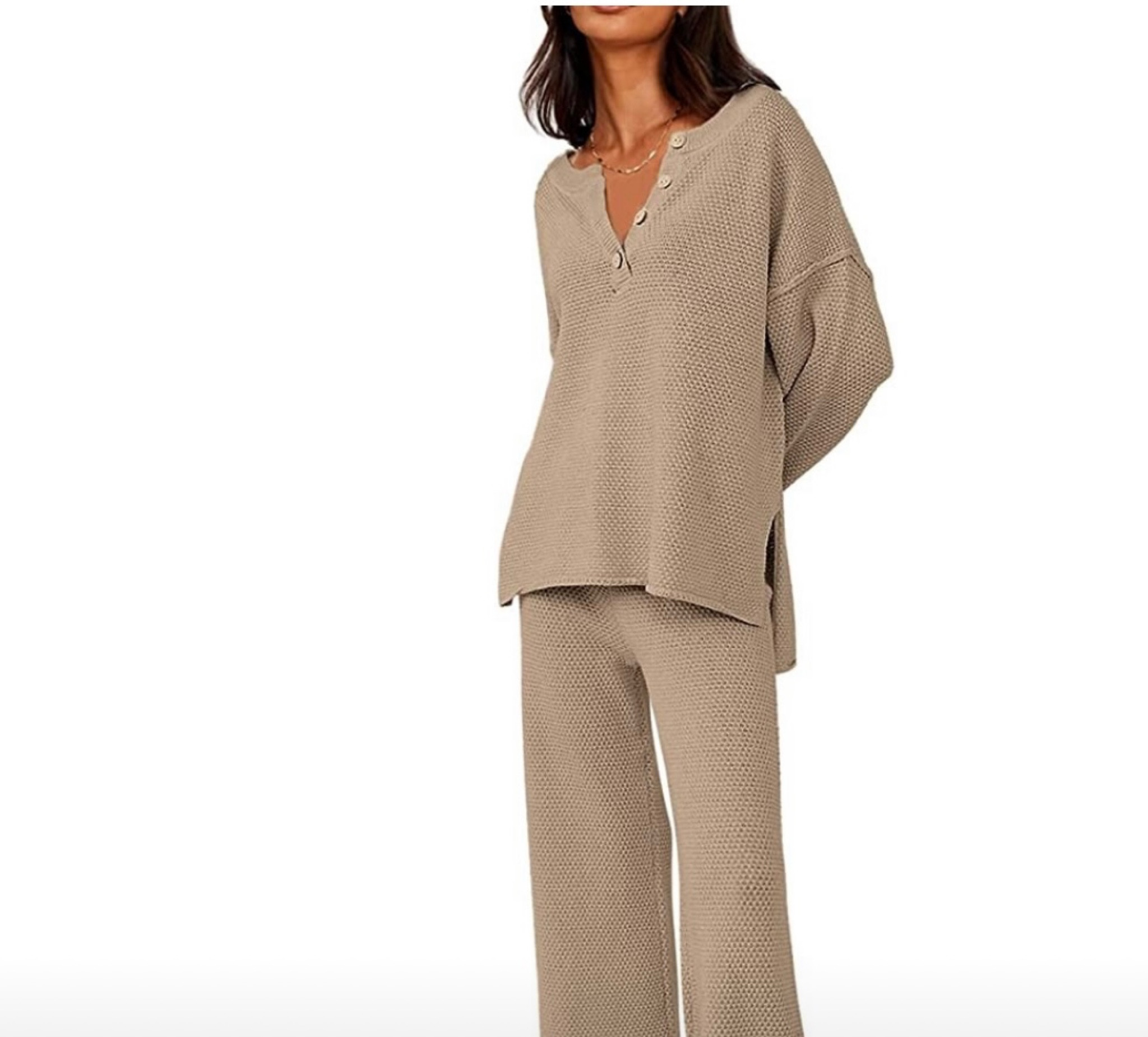 Everyone always asks if I have a dupe for the free people sweater sets I wear and I have finally found one! 

#LTKfit #LTKunder100 #LTKGiftGuide