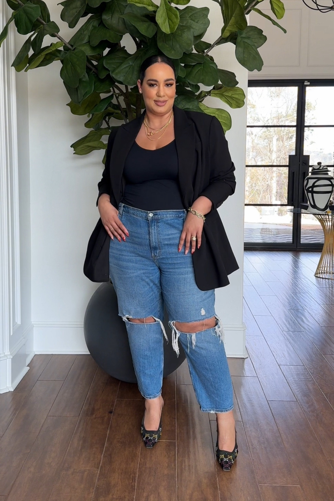 My favorite jeans from abercrombie! These go with everything! Im wearing a 36 in these. 

#LTKfindsunder100 #LTKplussize #LTKSpringSale