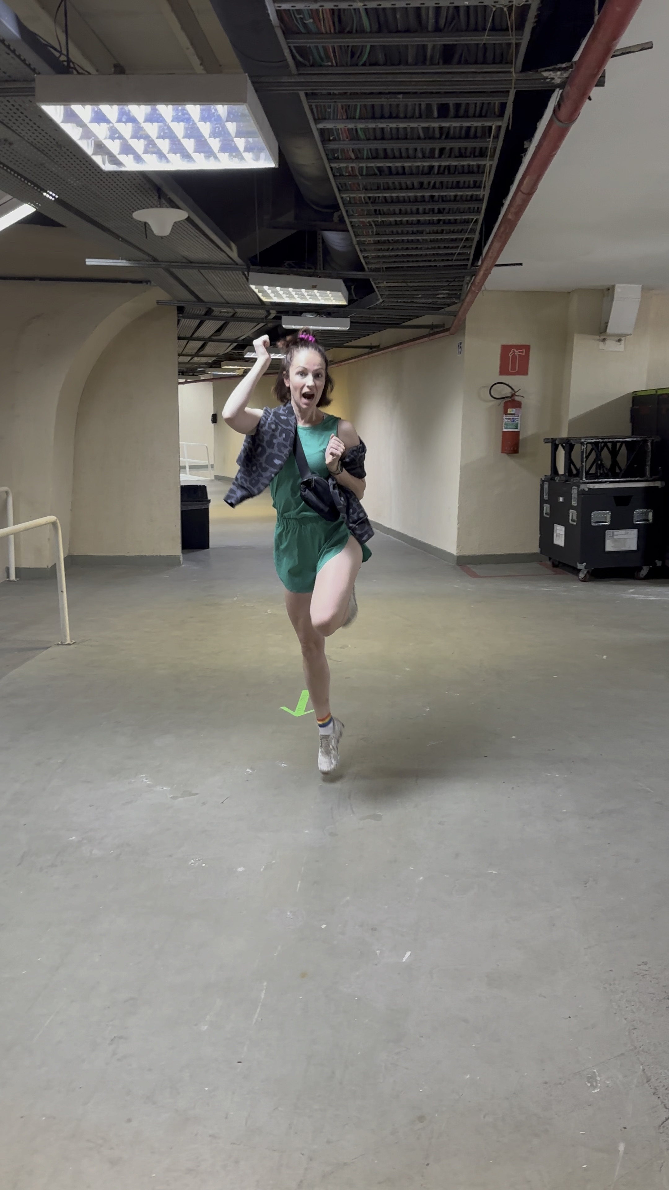 Super Mario Hops for a 3-Show-Day!

#runningoutfit #showday #runningshoes #workoutfit #greatday

#LTKFitness #LTKActive #LTKVideo