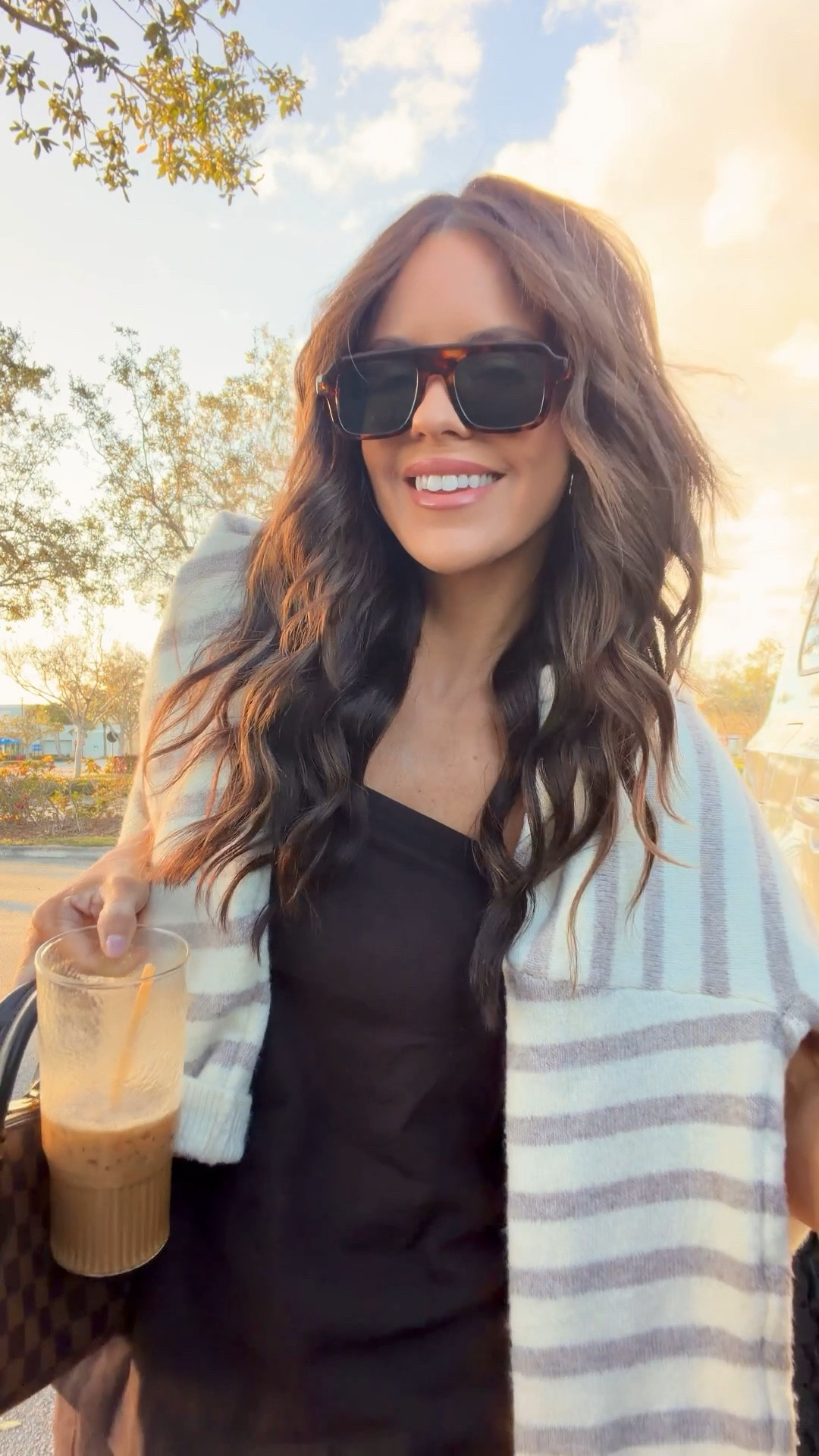 The @gap knew arrivals have me in a chokehold! I love their linen line!

Wearing a extra small in the top and a zero petite in the pants sandals are true to size


#springbreak2026 #linenpants #gap #casualoutfits 

#LTKSaleAlert #LTKPetite #LTKootd