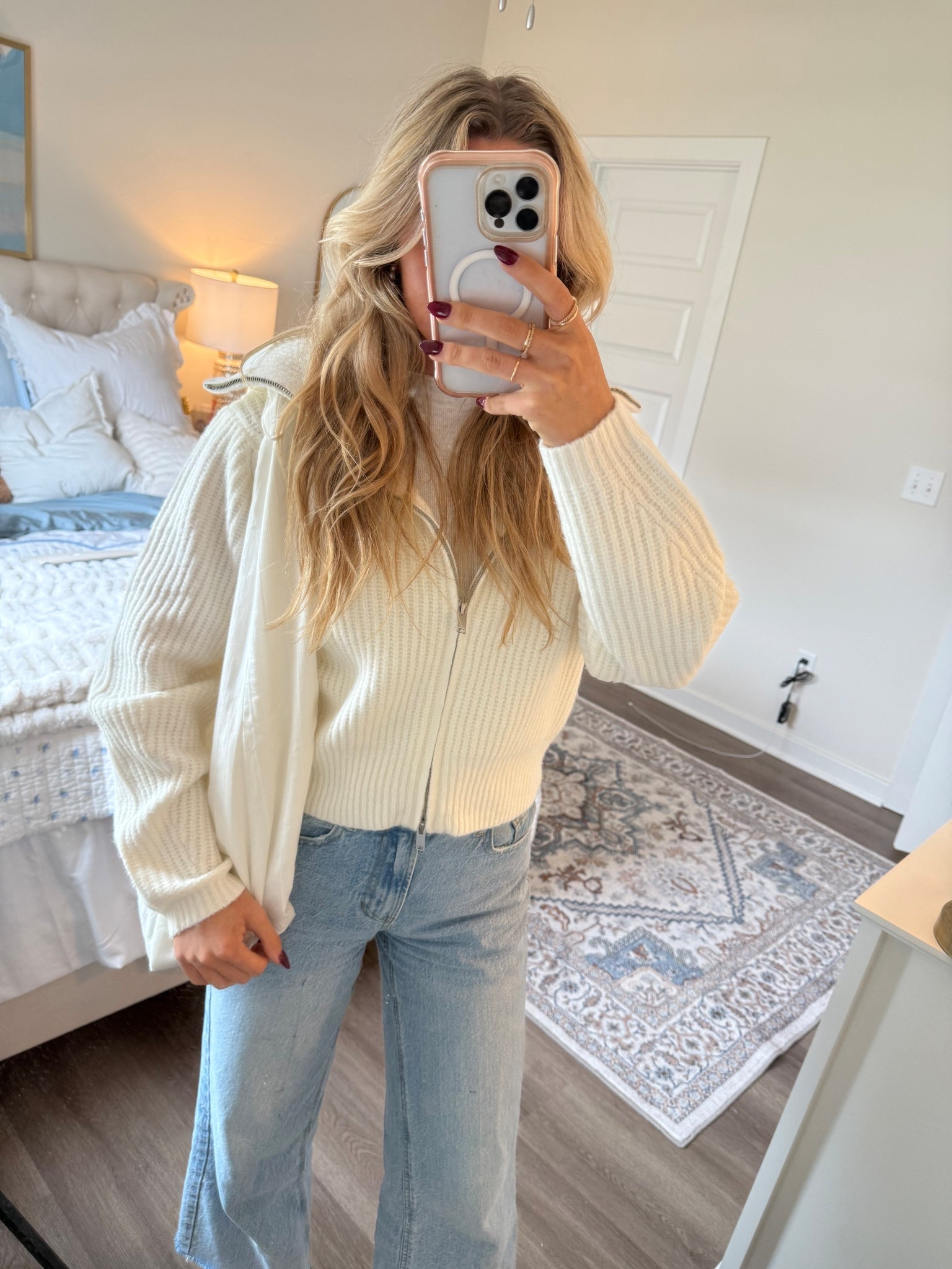 Obsessed with this sweater jacket 🤍☁️
