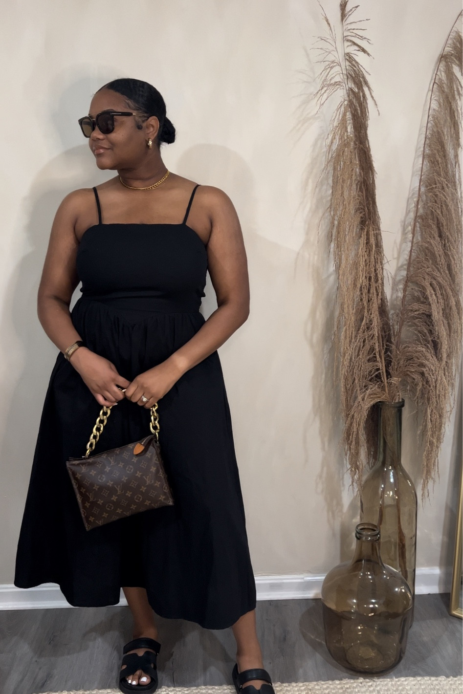 I love throwing on a little black dress when I need to run some errands! This strappy dress is perfect for being comfortable in the stores while also being cute 

#LTKStyleTip #LTKFindsUnder50 #LTKMidsize