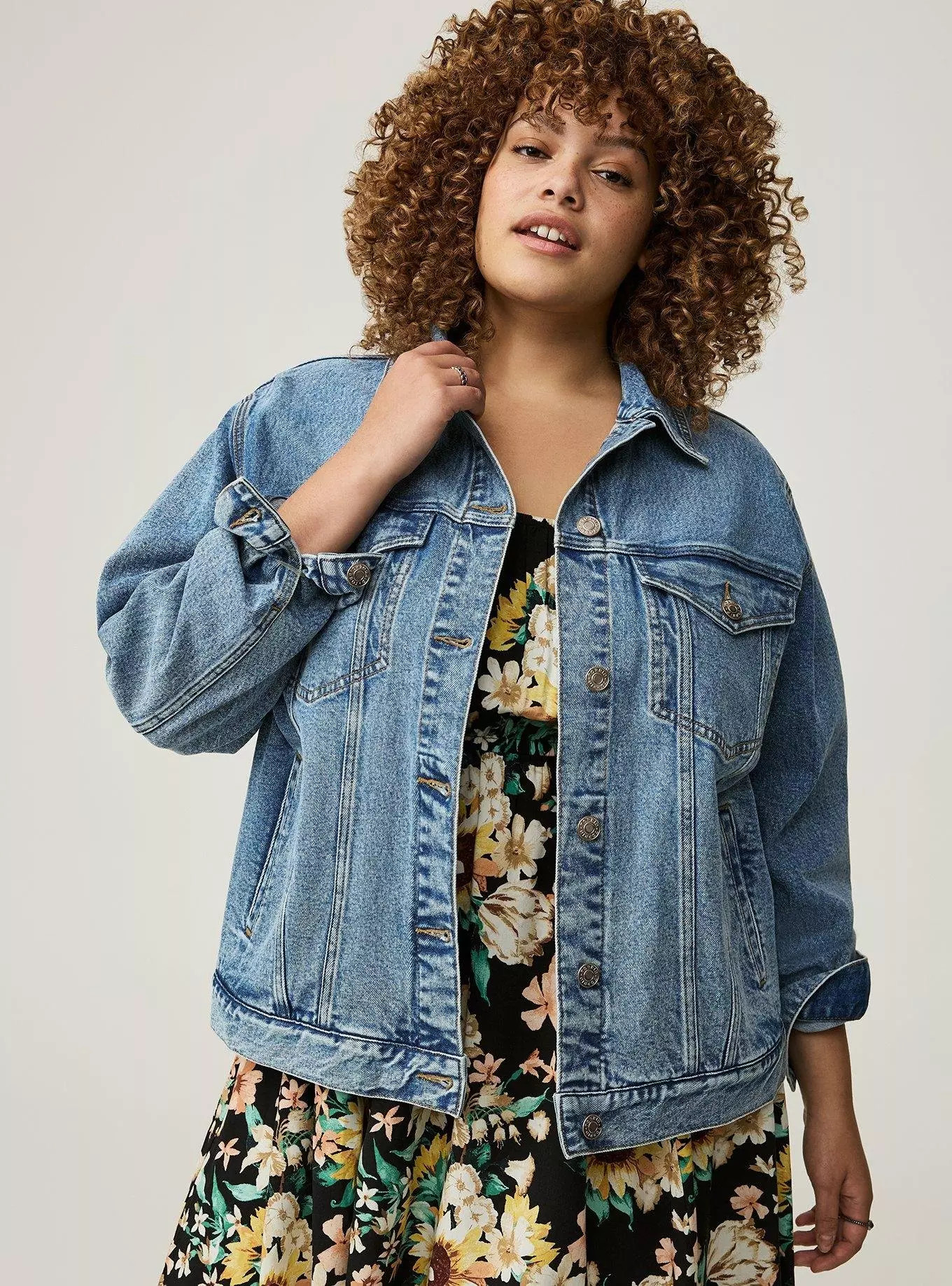 Relaxed Denim Trucker | Torrid (US & Canada)