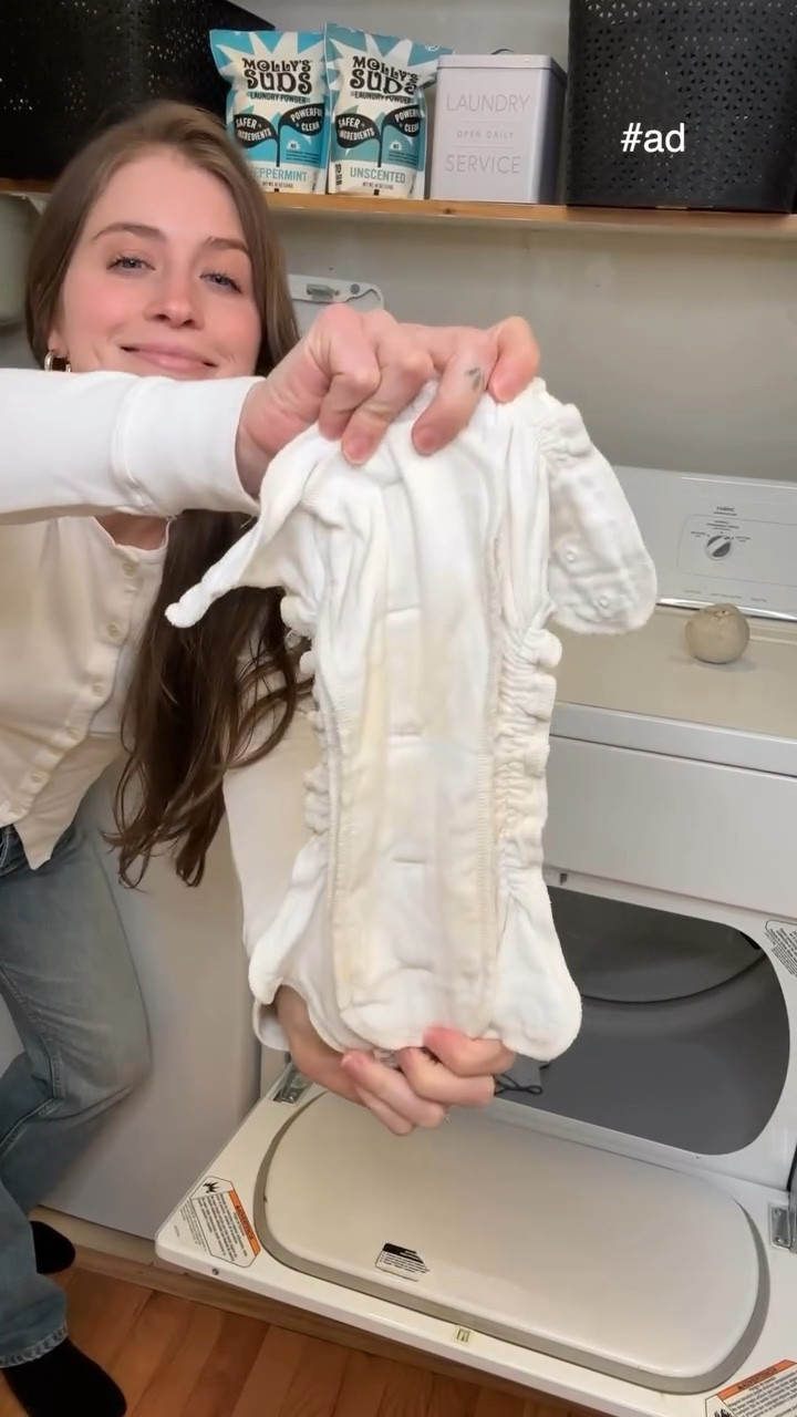 Easy non toxic wash routine for my baby’s cloth diapers! 