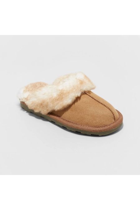 Kids ugg lookalike slippers / kid style / winter shoes boots house shoes slippers / fuzzy boots / bear paw / target / cat and jack / 

#LTKSeasonal #LTKunder50 #LTKkids